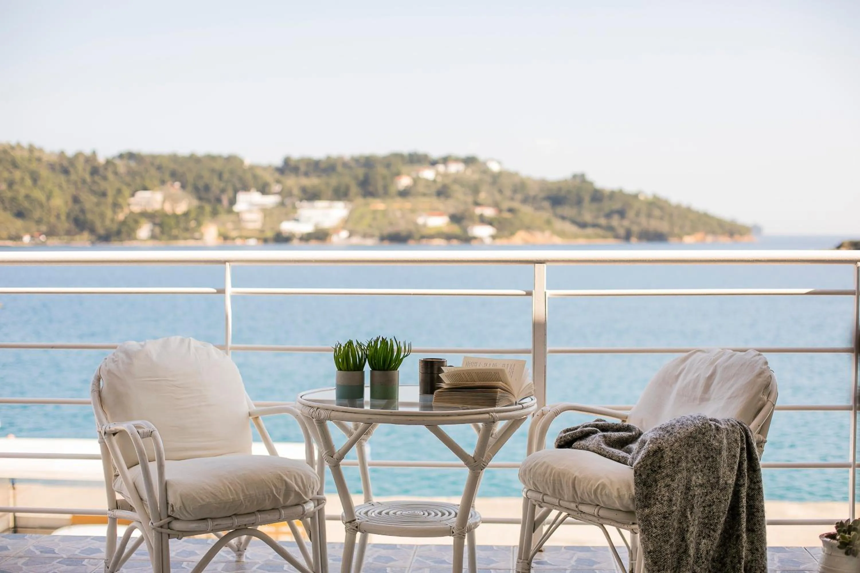 Casa Blue Marine, Philian Collection