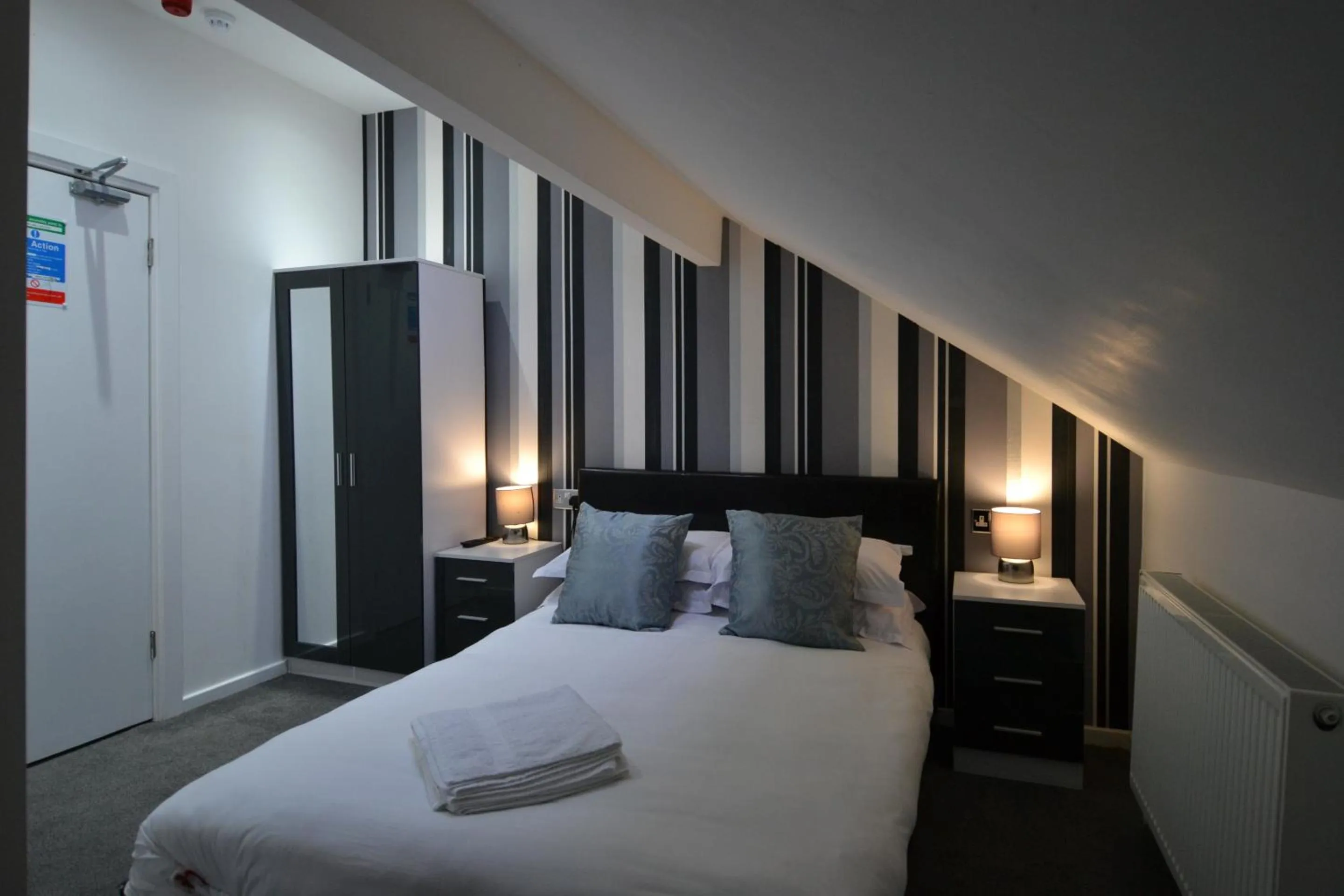 Bedroom, Bed in Hotel 33