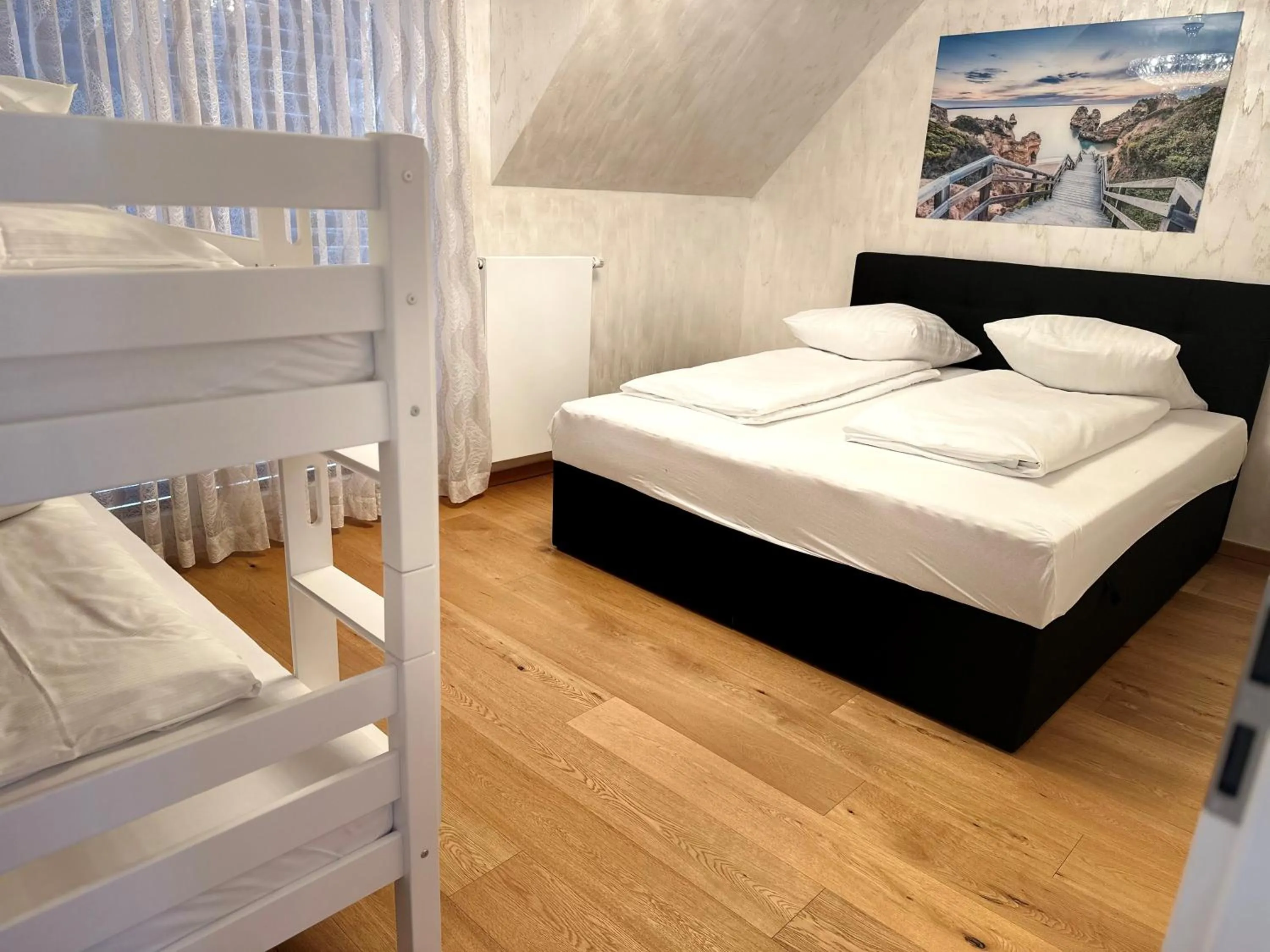 Bedroom, Bed in Park Hotel & Gästehaus Rust