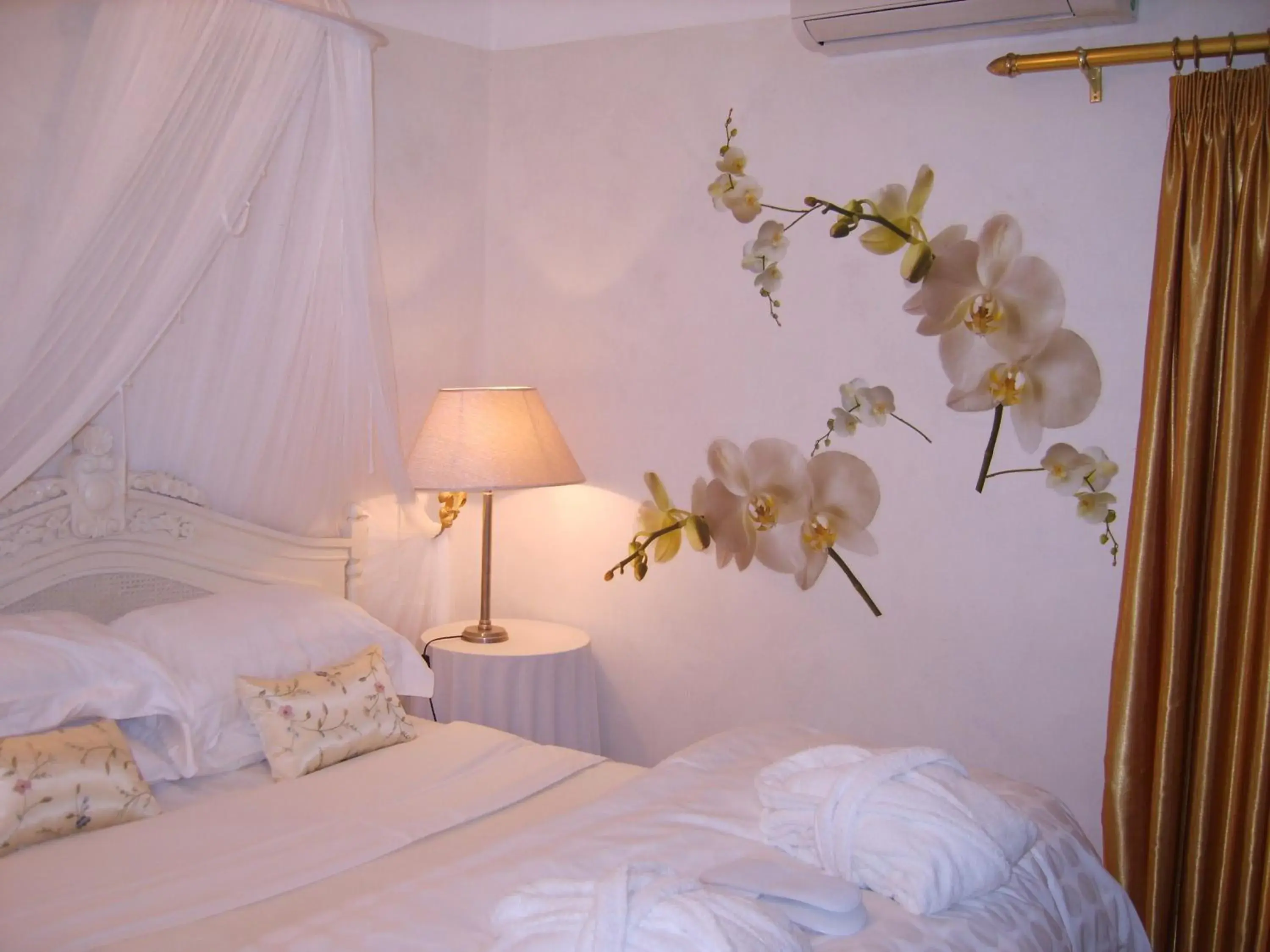 Deluxe Double Room in Emerald Guest House Springs Deluxe Double Room in Emerald Guest House Springs