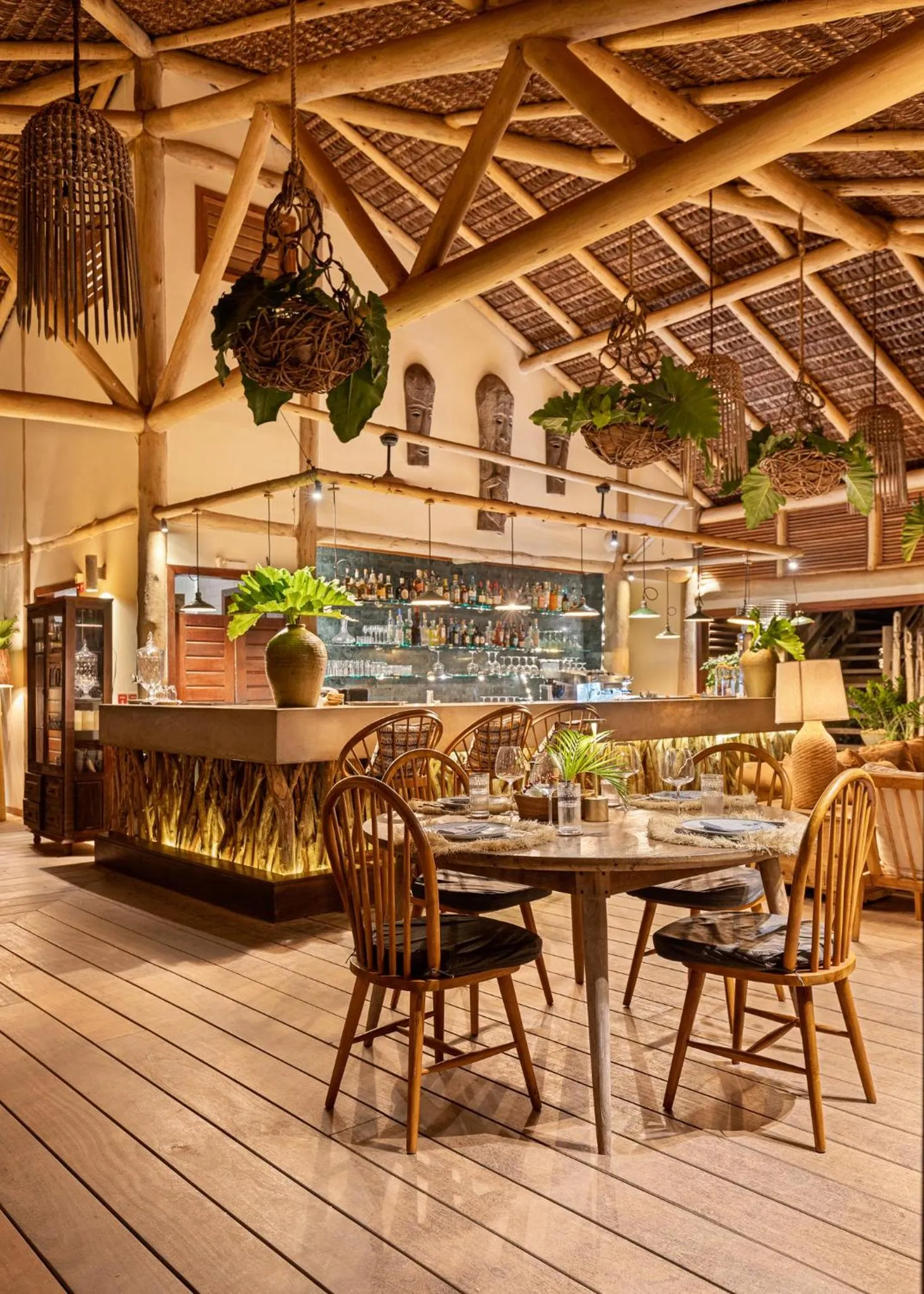 Restaurant/places to eat in Filha Da Lua Ecolodge