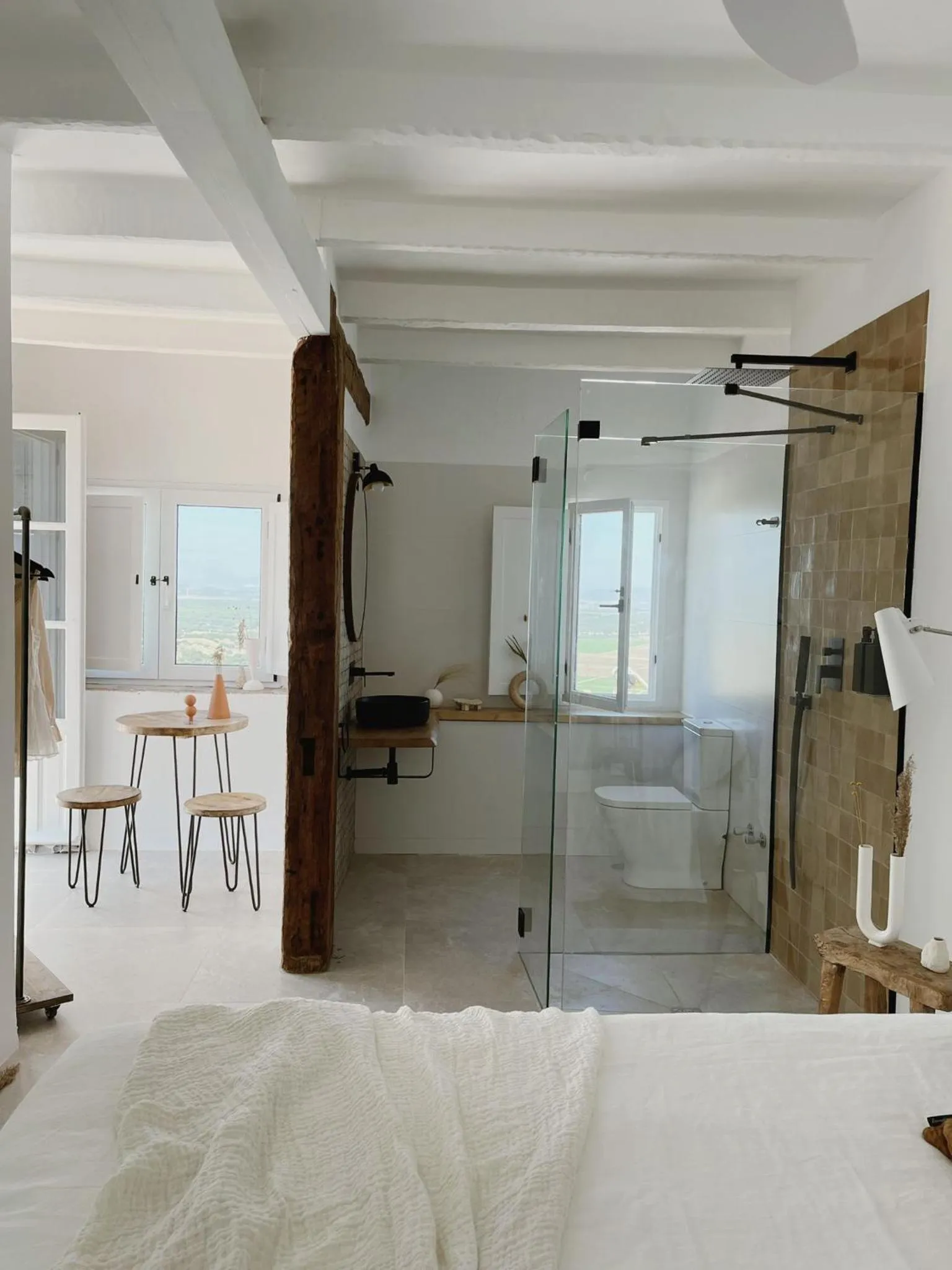 Photo of the whole room, Bed in Manzanilla - Hospedería Boutique by La Judería De Vejer- ADULTS ONLY
