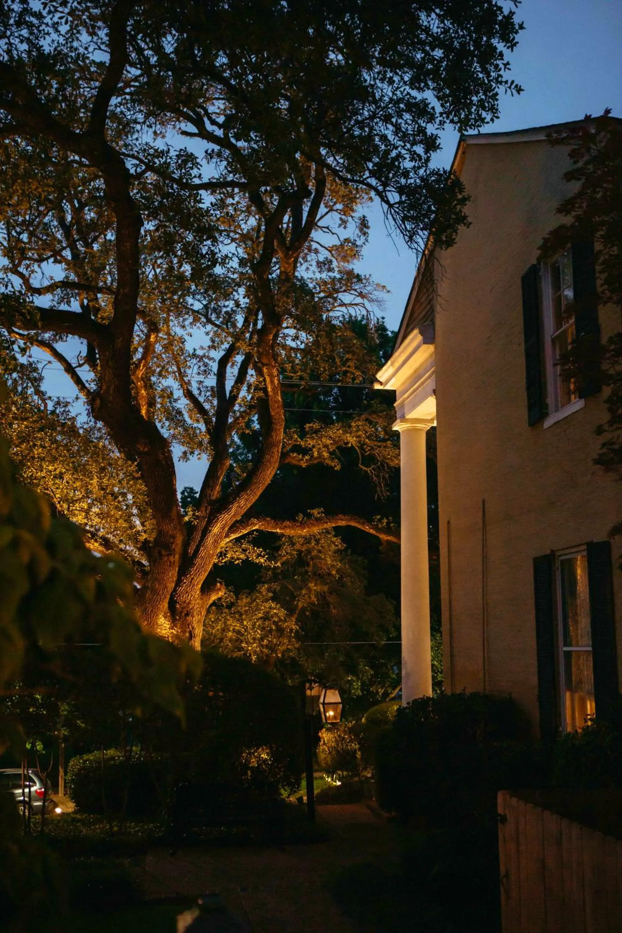 Facade/entrance in Anchuca Historic Mansion & Inn