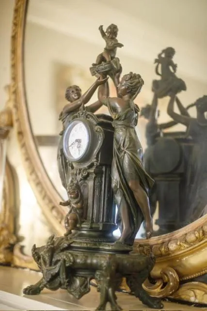 Anchuca Historic Mansion & Inn