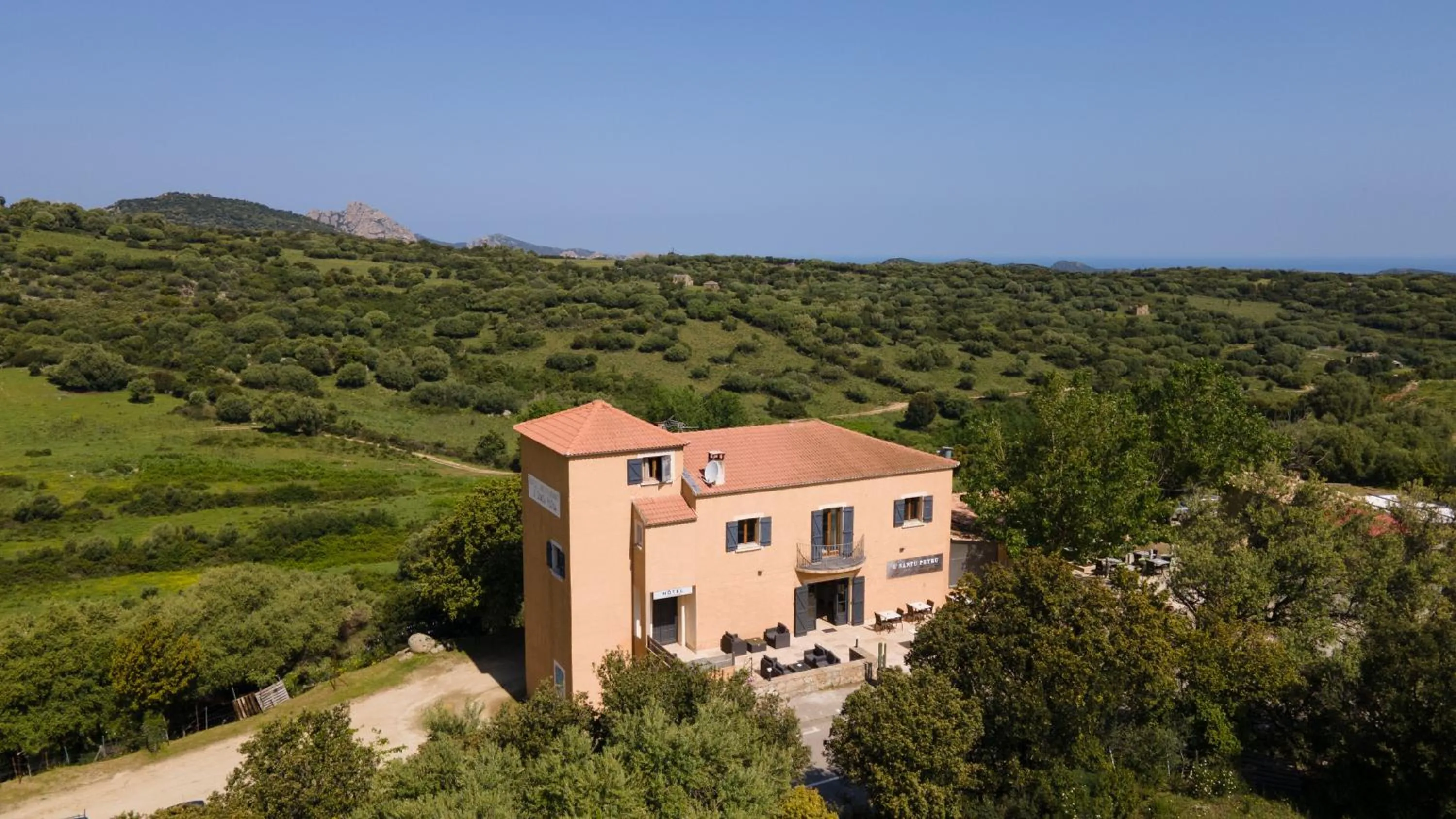 Property building in Hôtel - Restaurant U Santu Petru