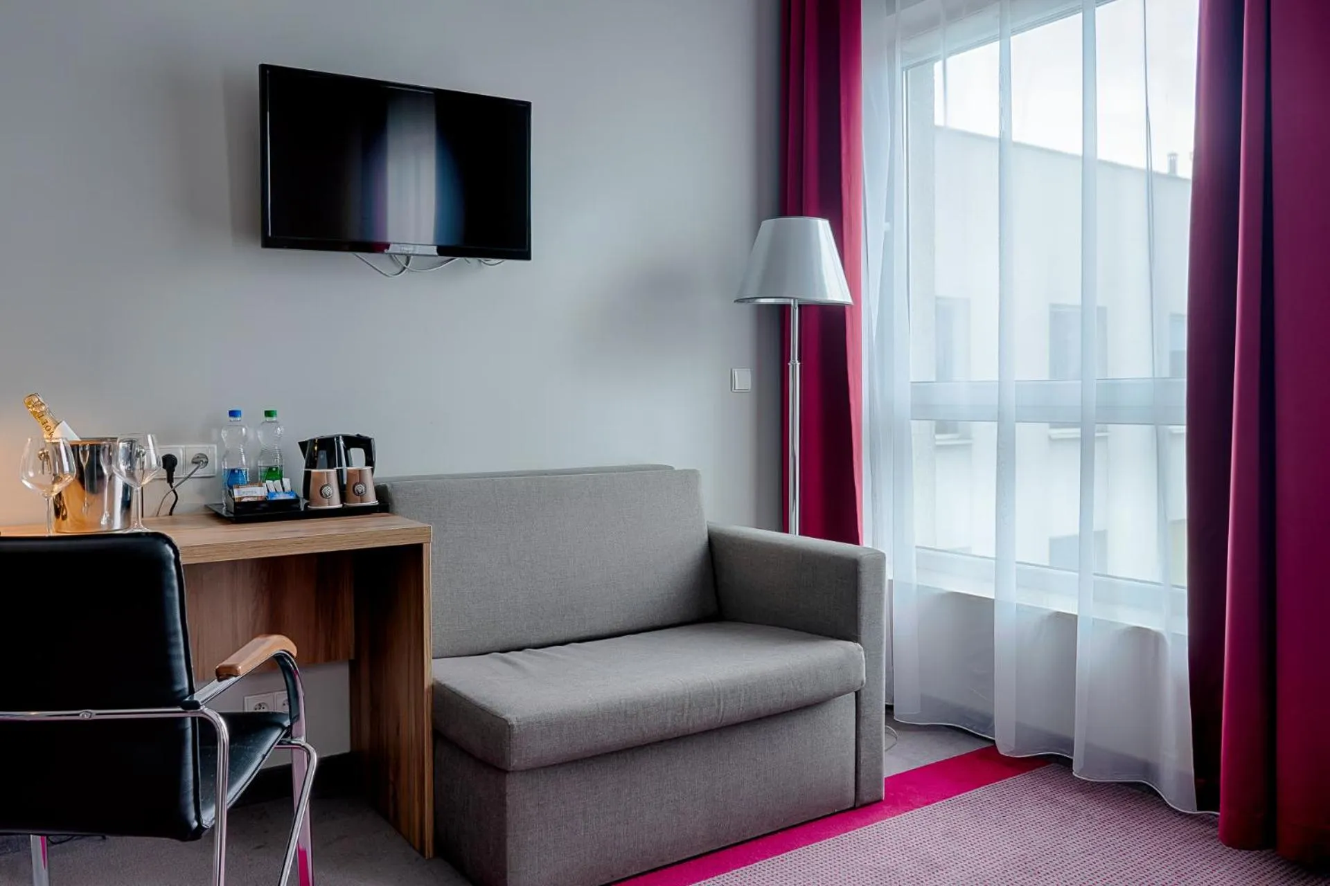 Photo of the whole room in Focus Hotel Katowice Chorzów
