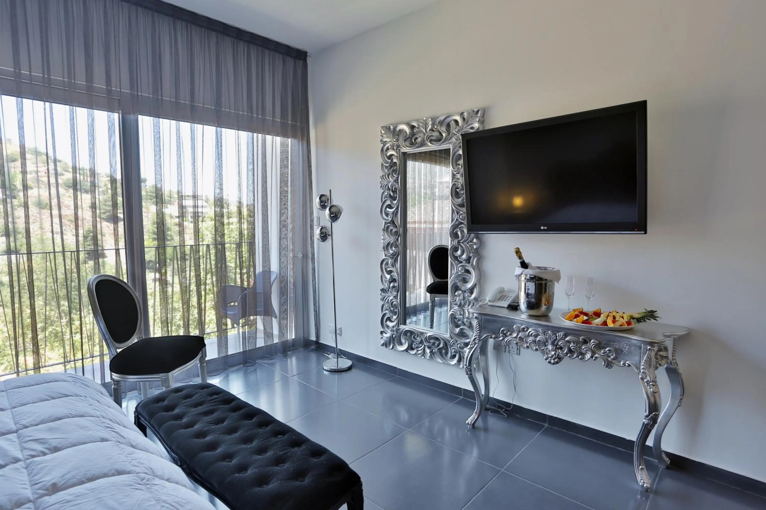 Photo of the whole room, Bed in Crystal Hotel