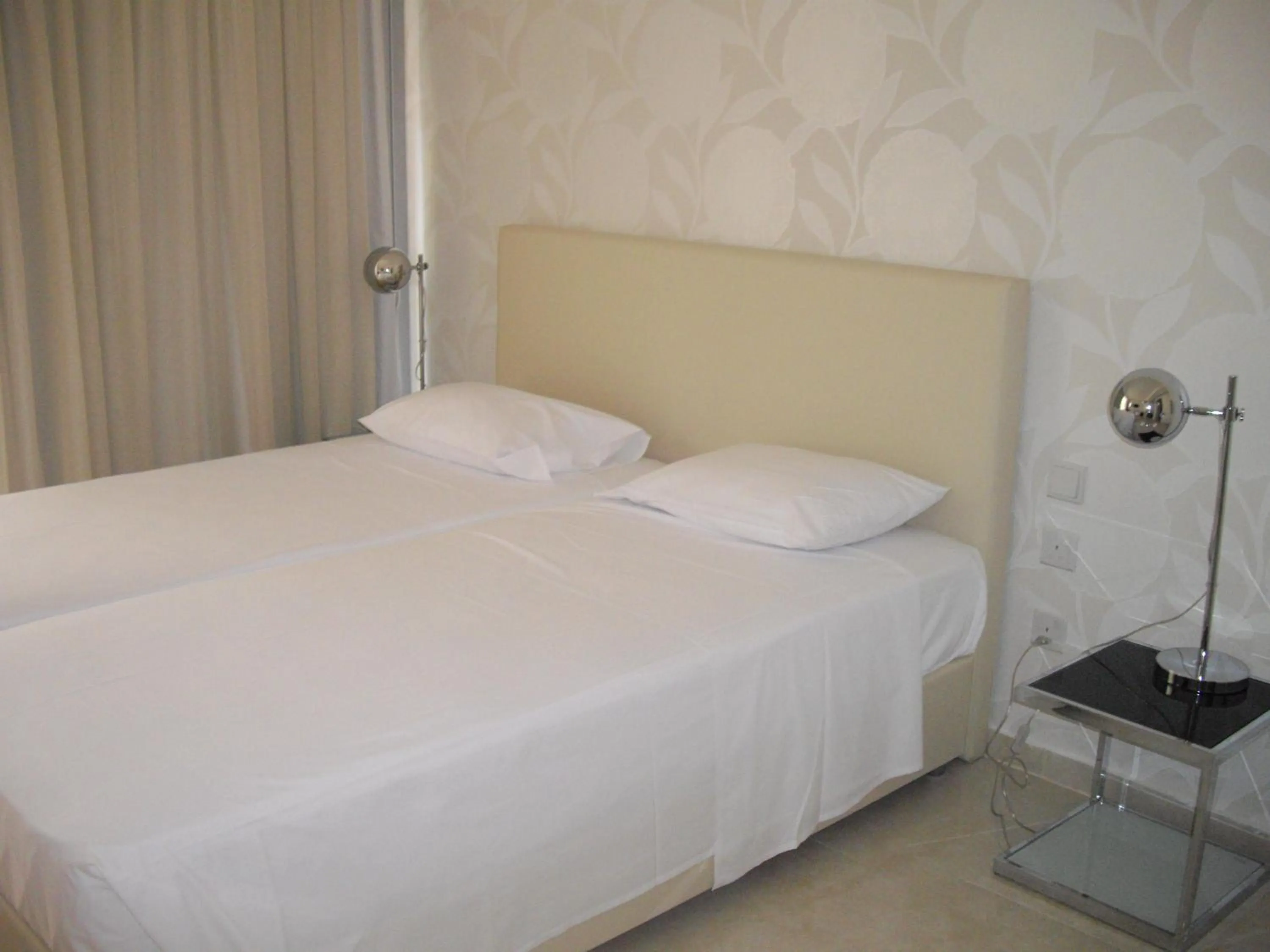 Bedroom, Bed in Crystal Hotel