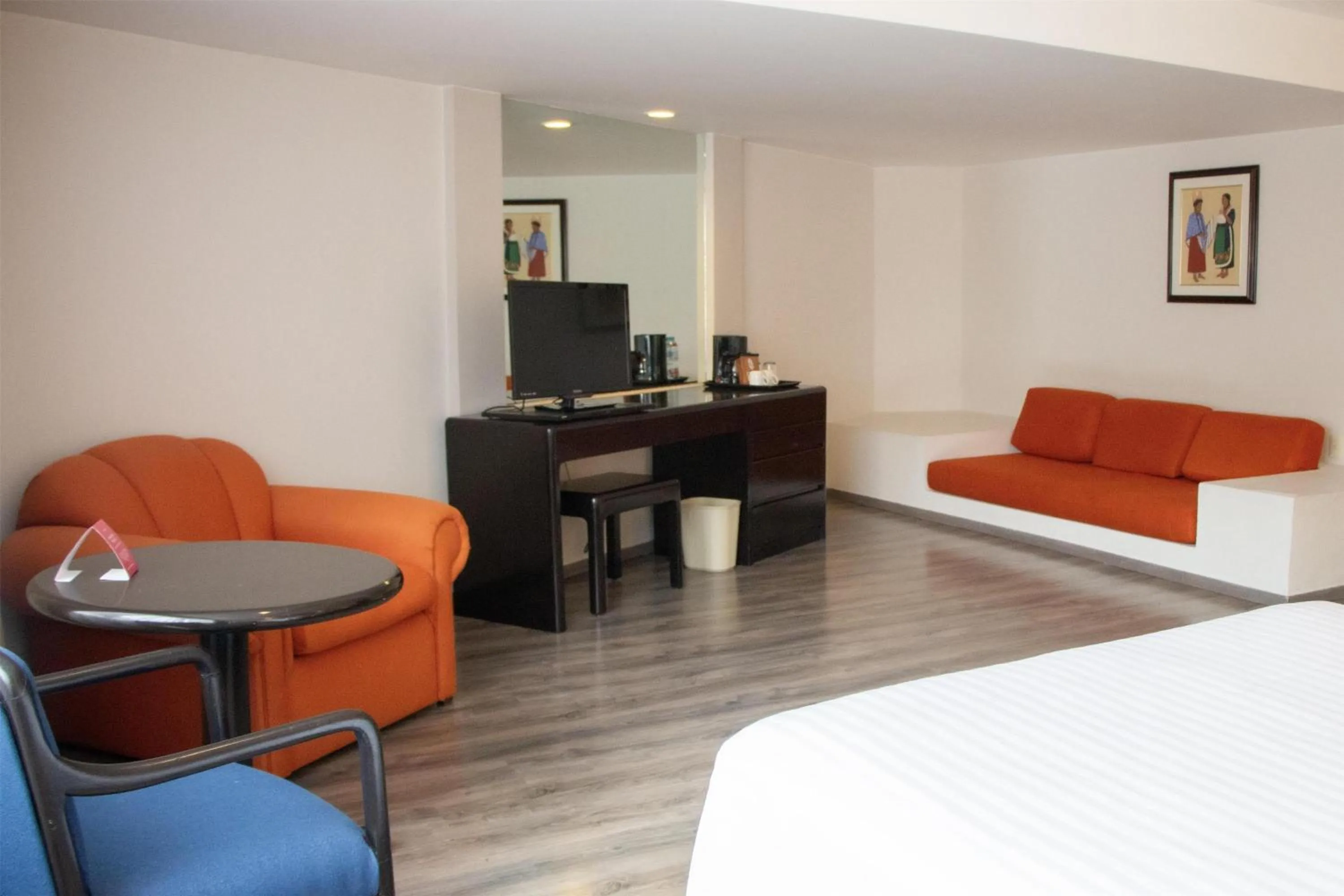 Photo of the whole room in Grand Cantalagua Hotel Morelia, BW Signature Collection