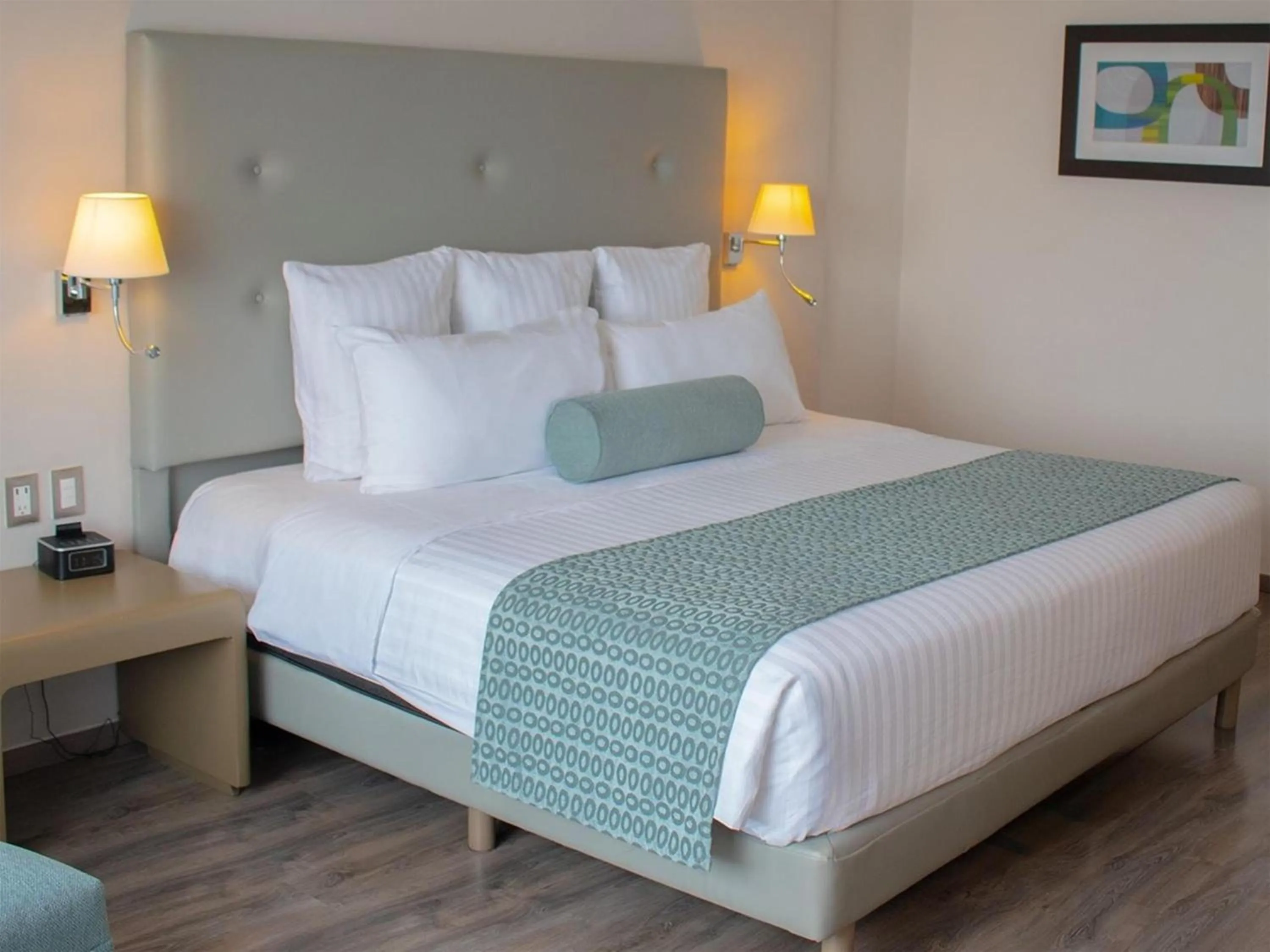 Bedroom, Bed in Grand Cantalagua Hotel Morelia, BW Signature Collection