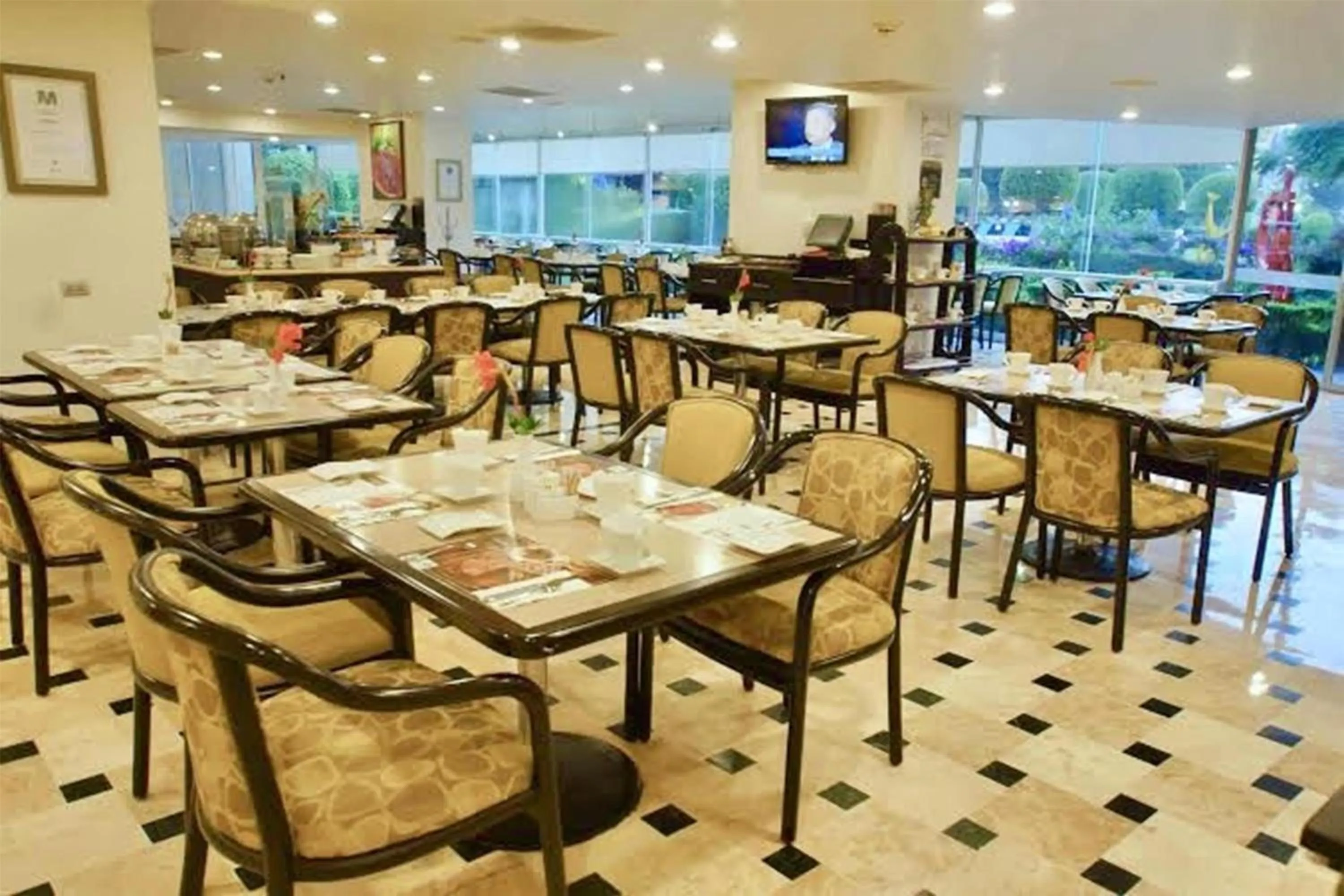 Restaurant/places to eat in Grand Cantalagua Hotel Morelia, BW Signature Collection