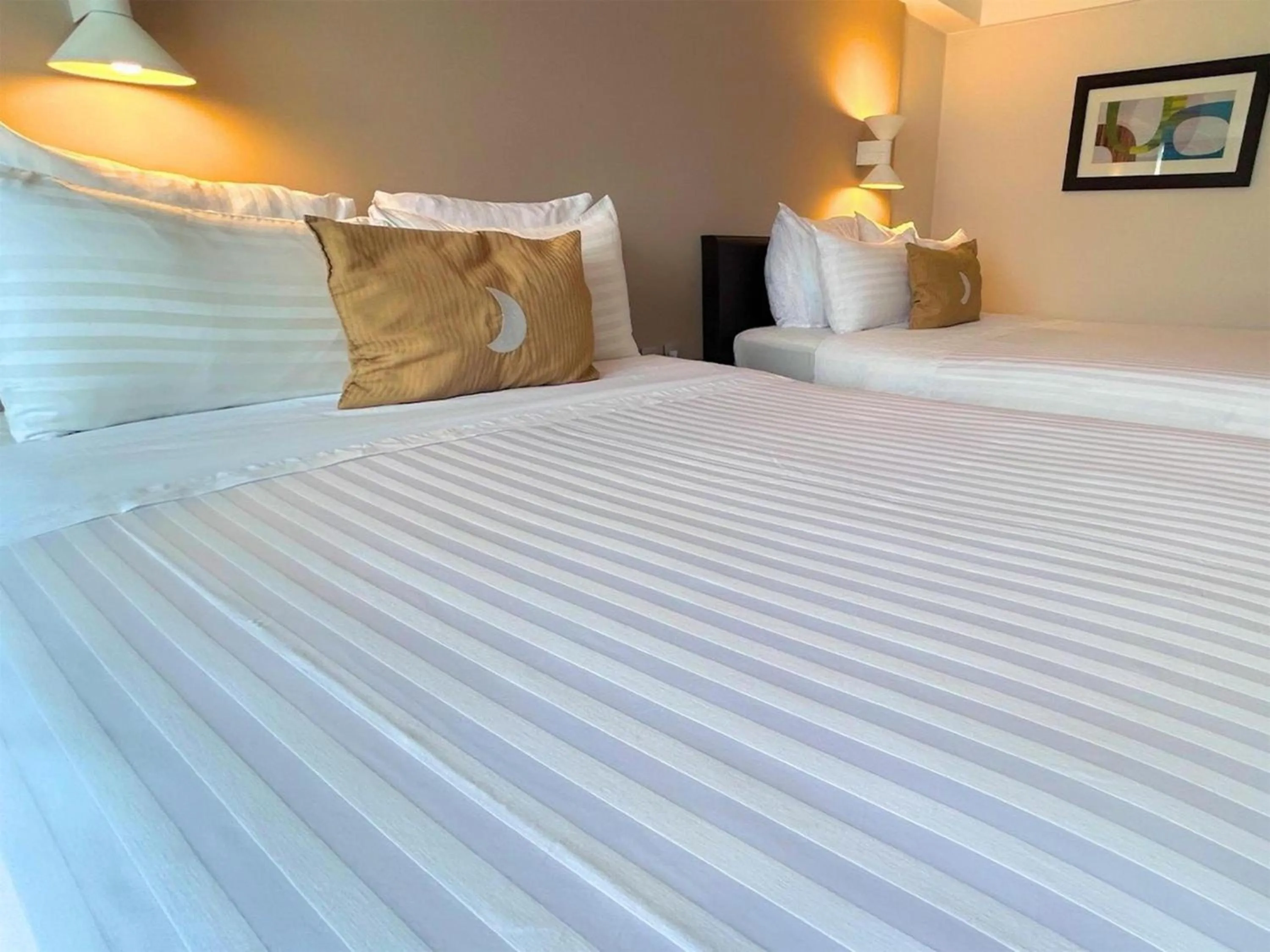 Bedroom, Bed in Grand Cantalagua Hotel Morelia, BW Signature Collection