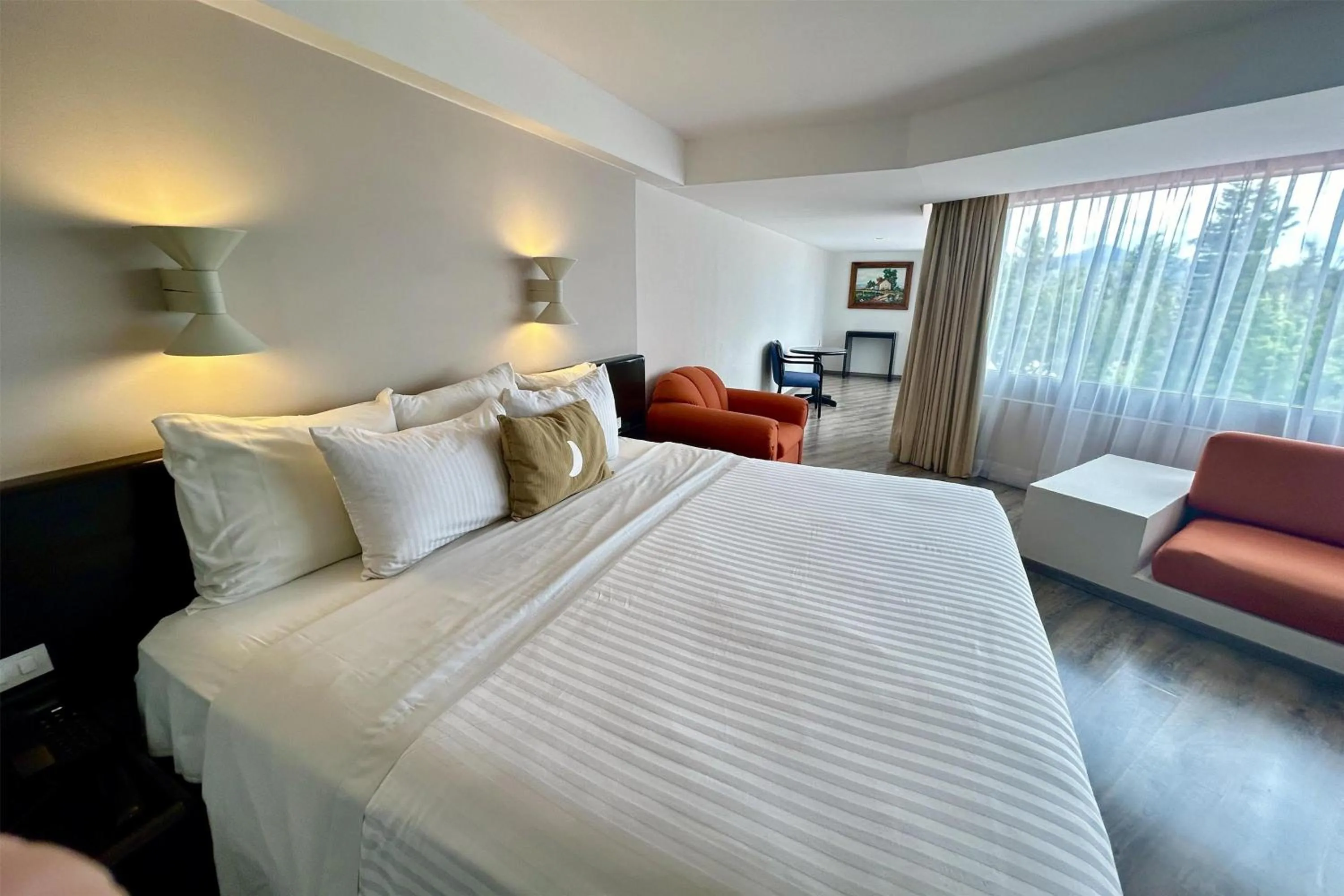 Photo of the whole room, Bed in Grand Cantalagua Hotel Morelia, BW Signature Collection