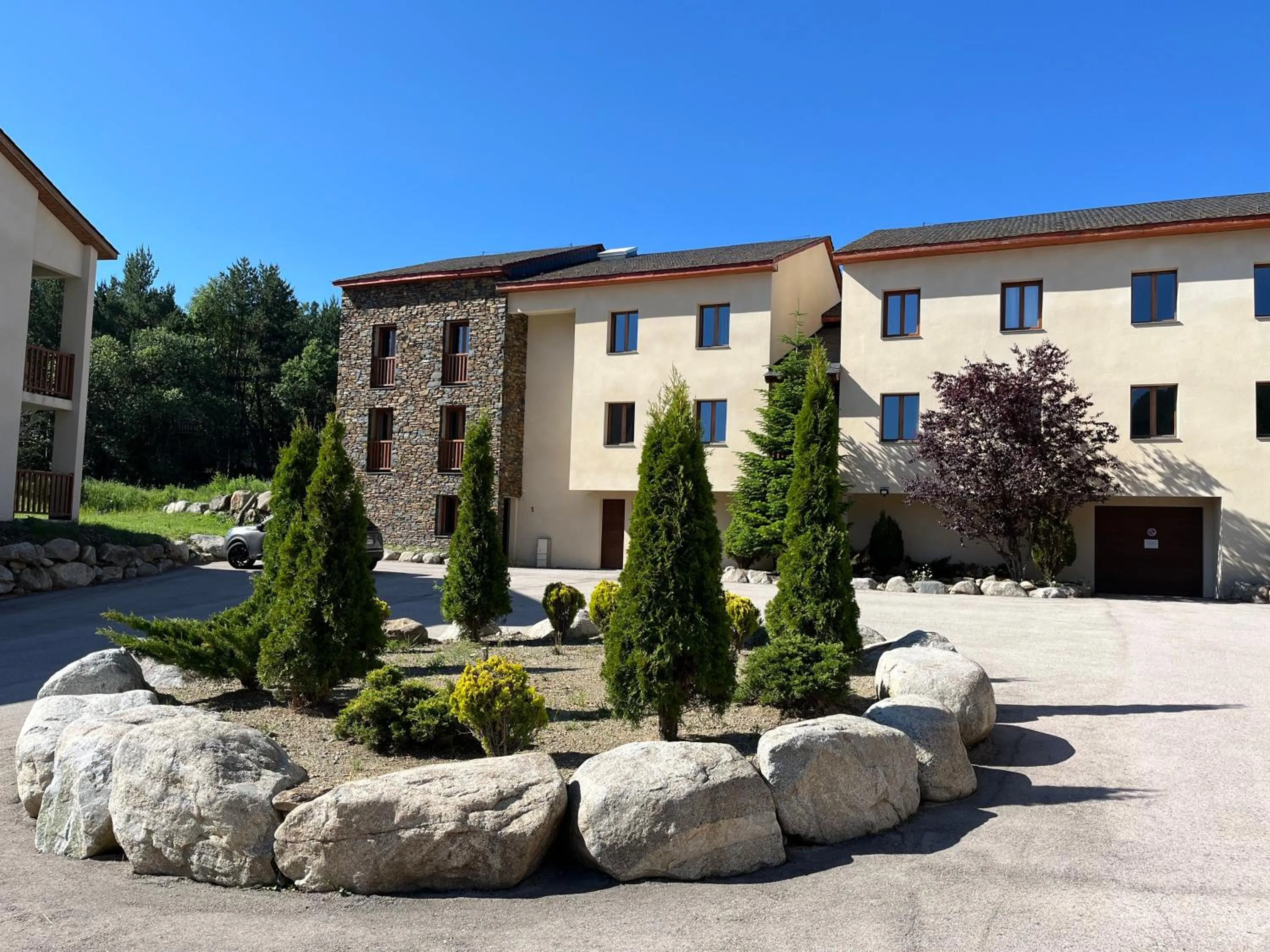 Property building in Résidence Les Esplaneilles