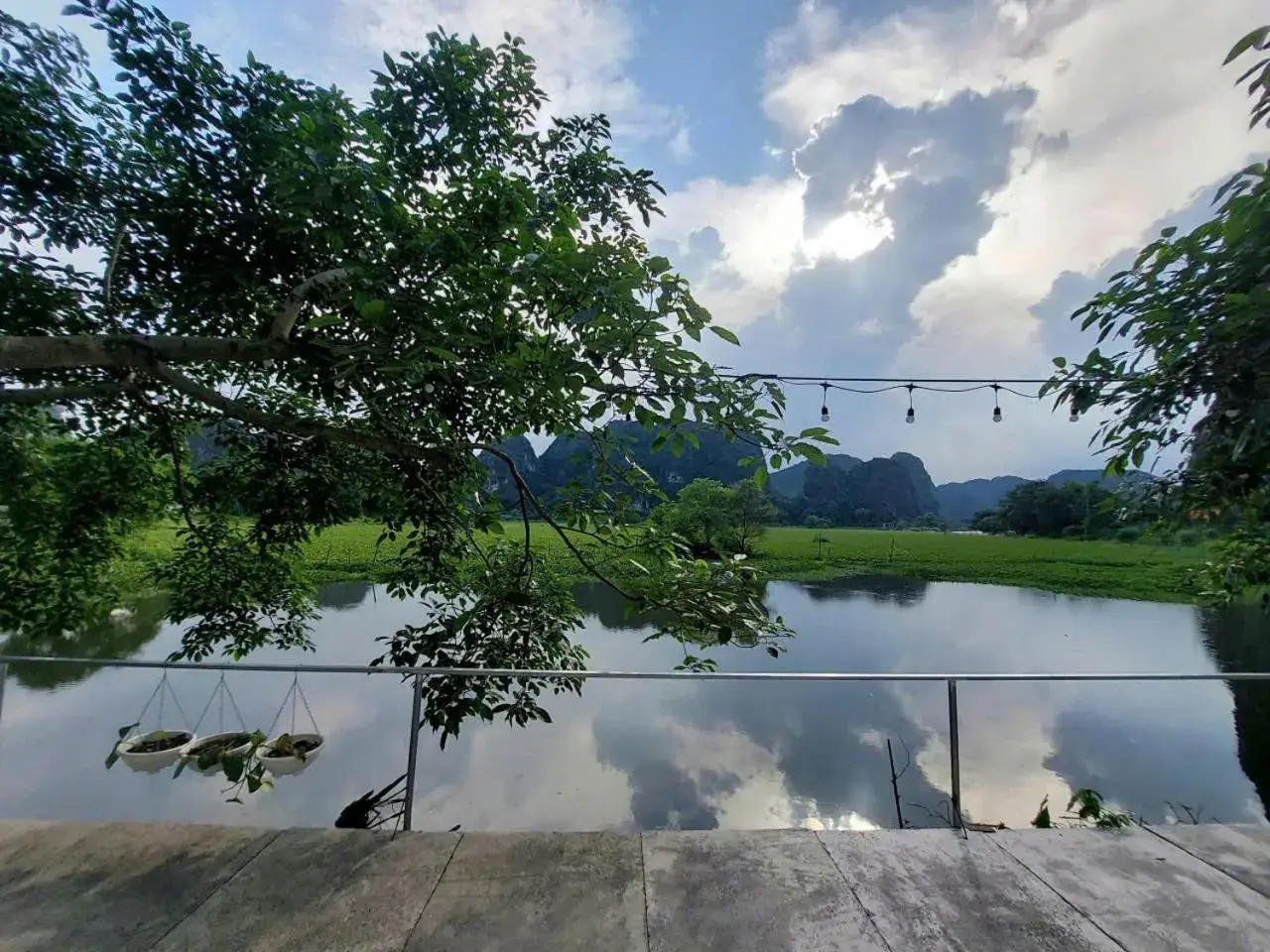 King Room with Lake View in Serena riverside homestay - Tràng An King Room with Lake View in Serena riverside homestay - Tràng An