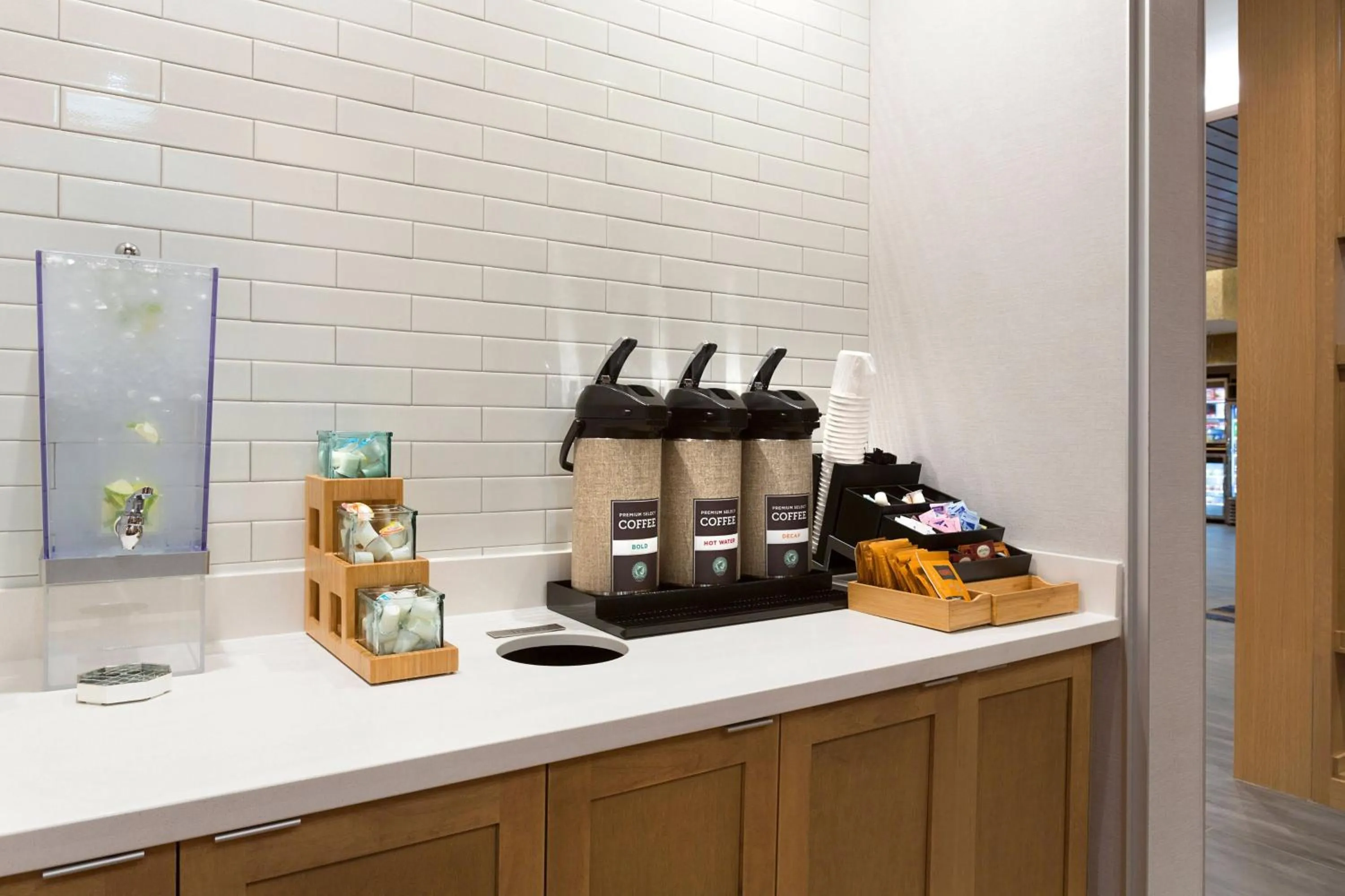 Restaurant/places to eat in Fairfield by Marriott Inn & Suites Statesville