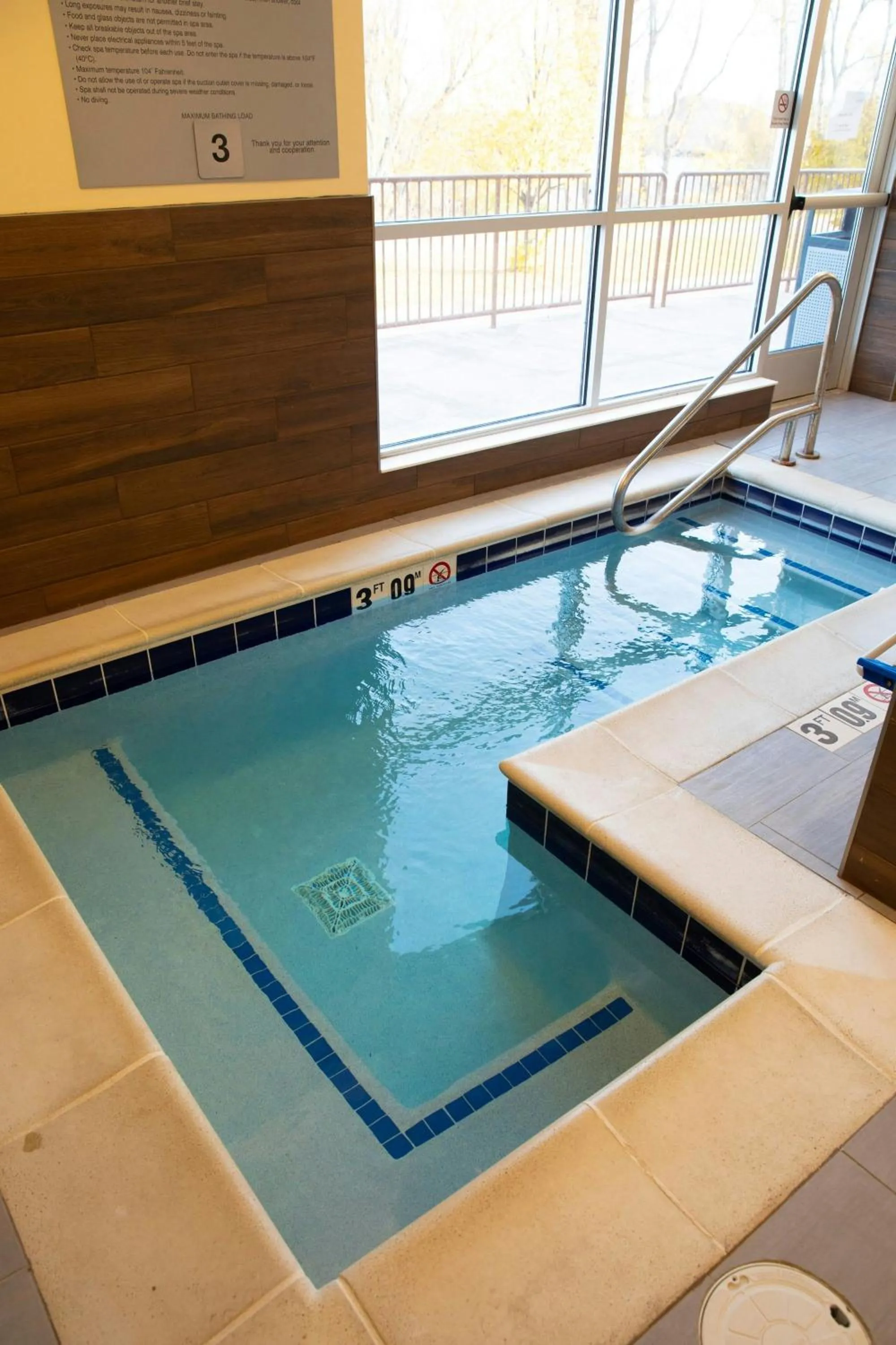 Fitness centre/facilities in Fairfield Inn & Suites Marquette