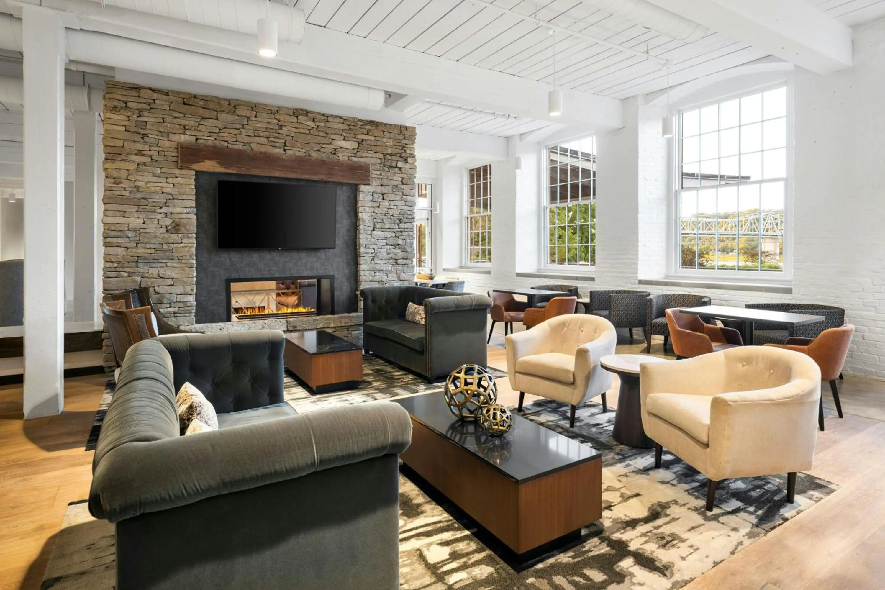 Lounge or bar in Fairfield Inn & Suites Madison Historic Eagle Cotton Mill