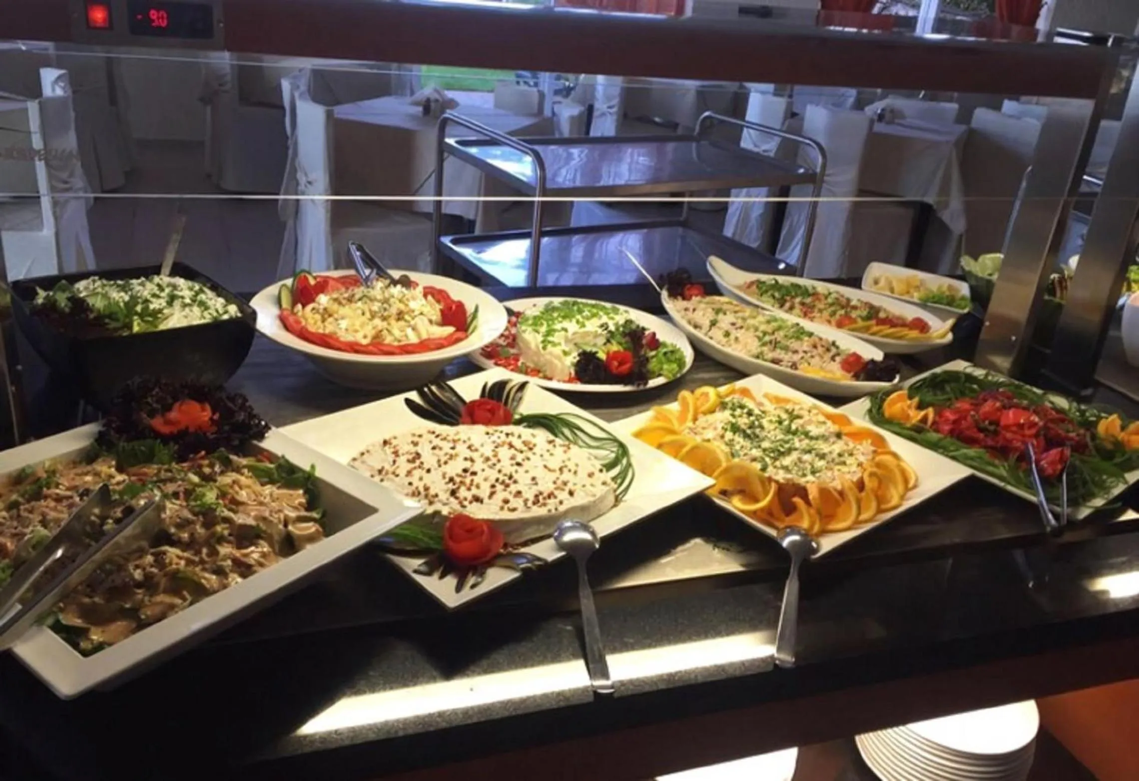 Food and drinks in Europa Resort Hotel