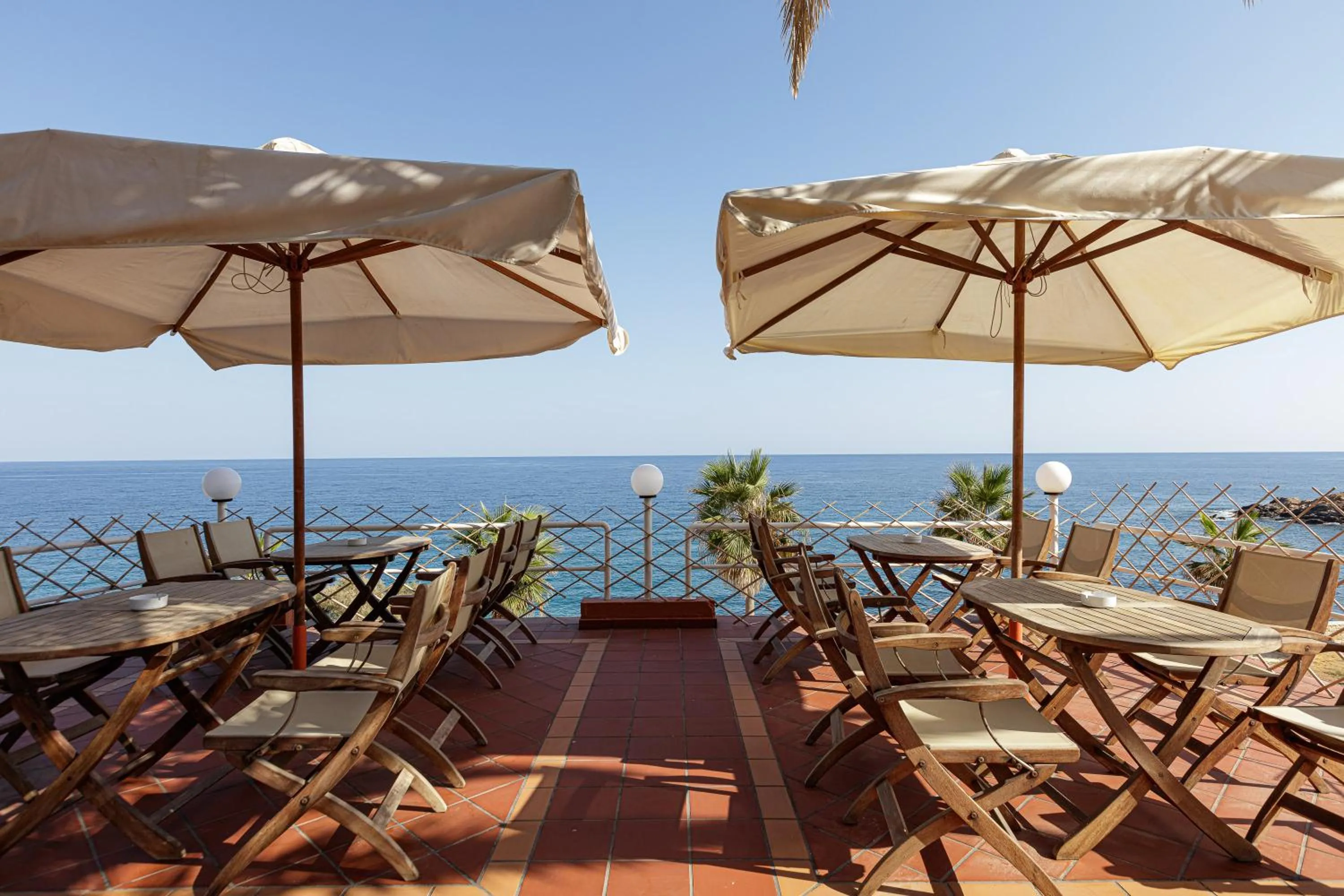 Patio in Europa Resort Hotel