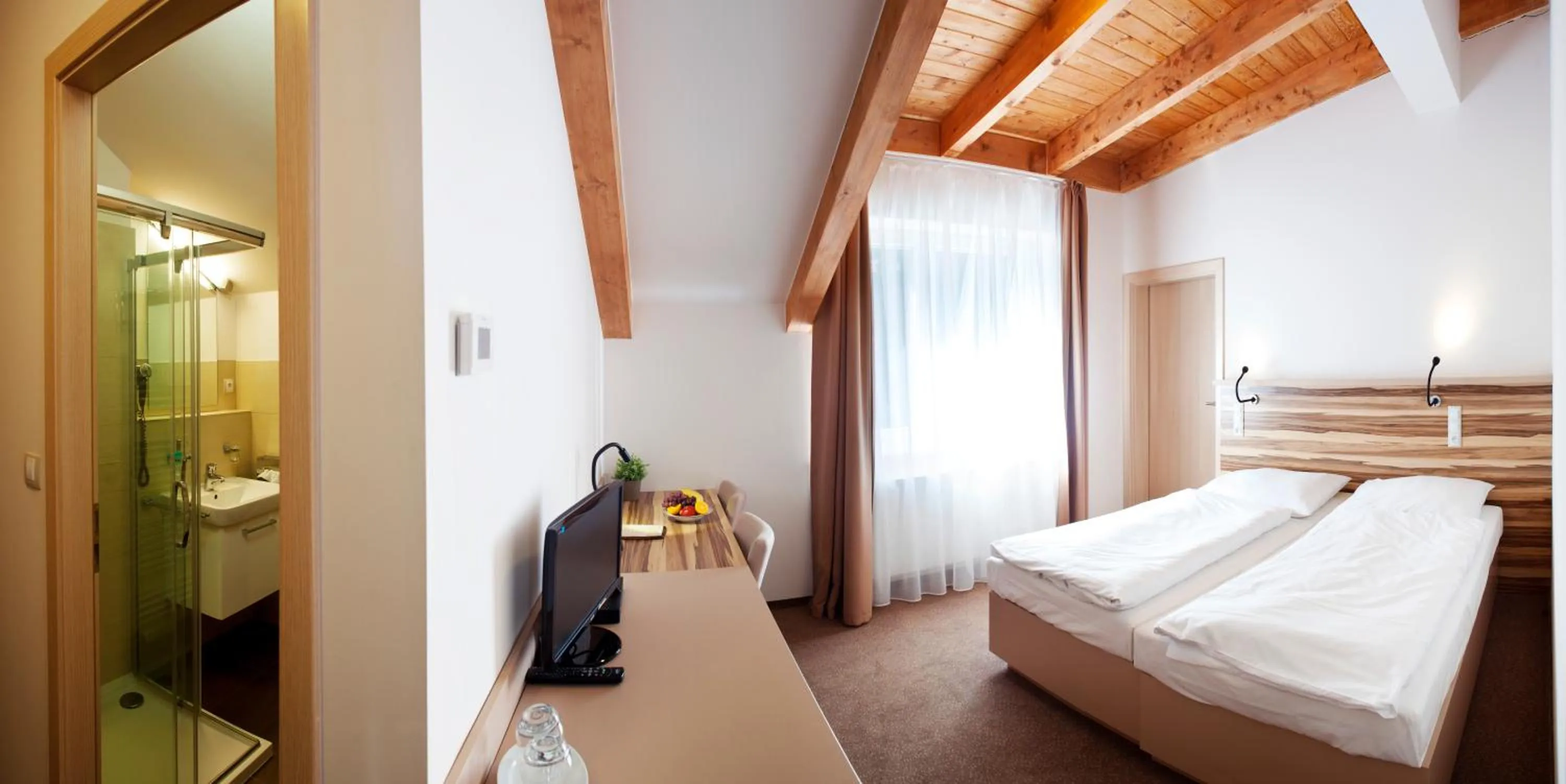 Photo of the whole room, Bed in Hotel Monínec