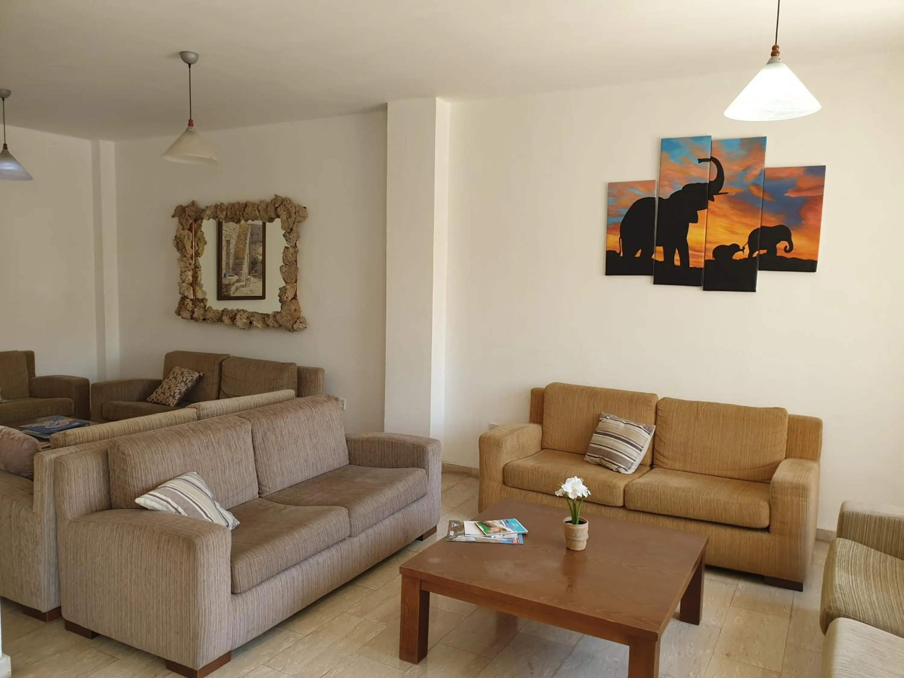 Lobby or reception in Florea Hotel Apartments