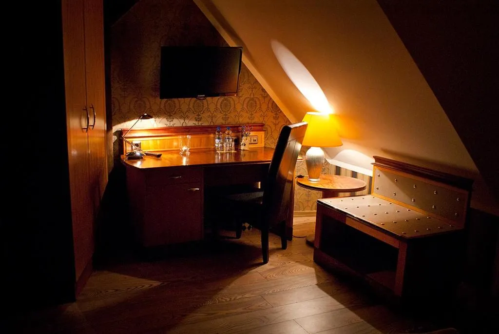 Photo of the whole room in Hotel MCM Plus