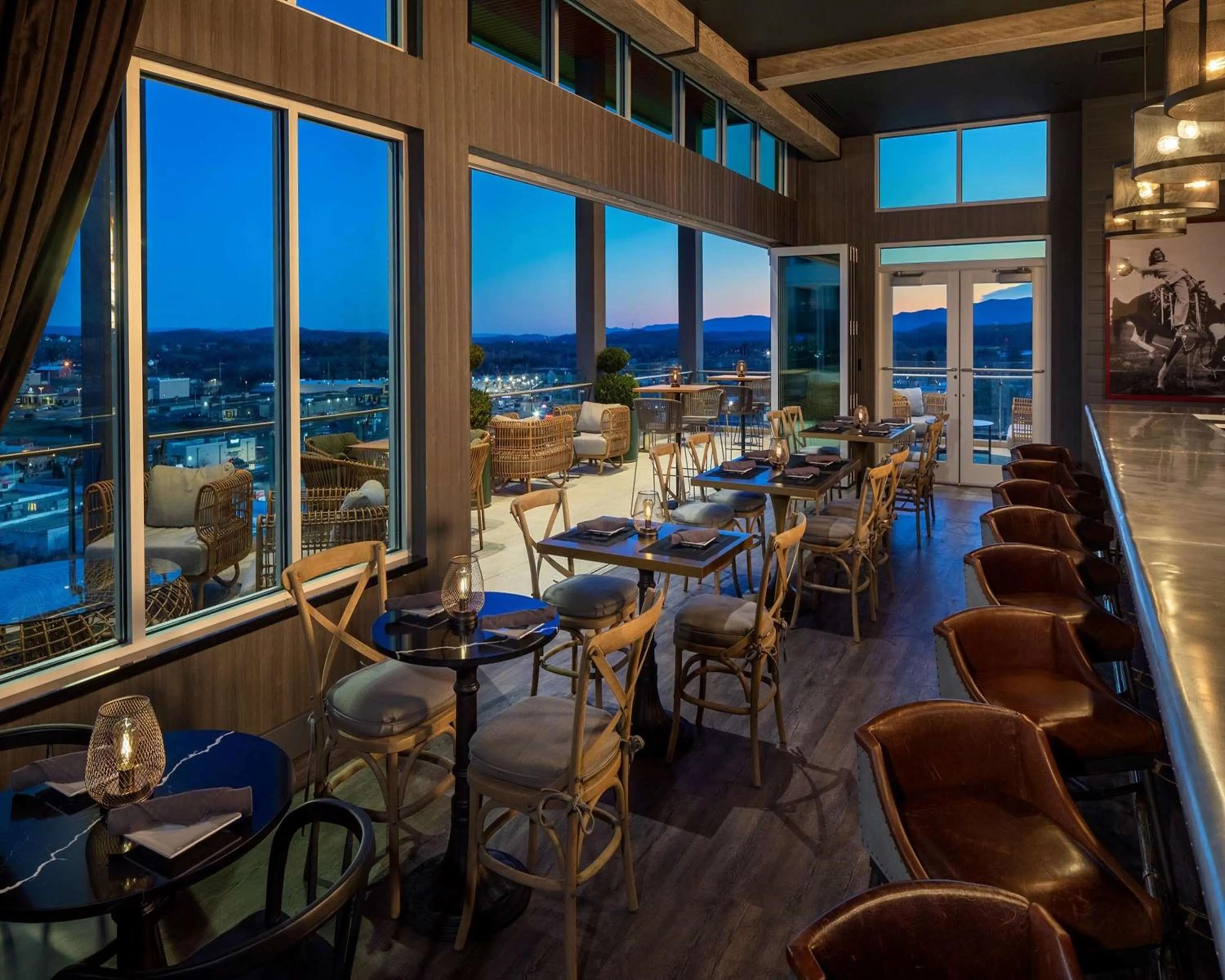 Lounge or bar in Hyatt Place Harrisonburg