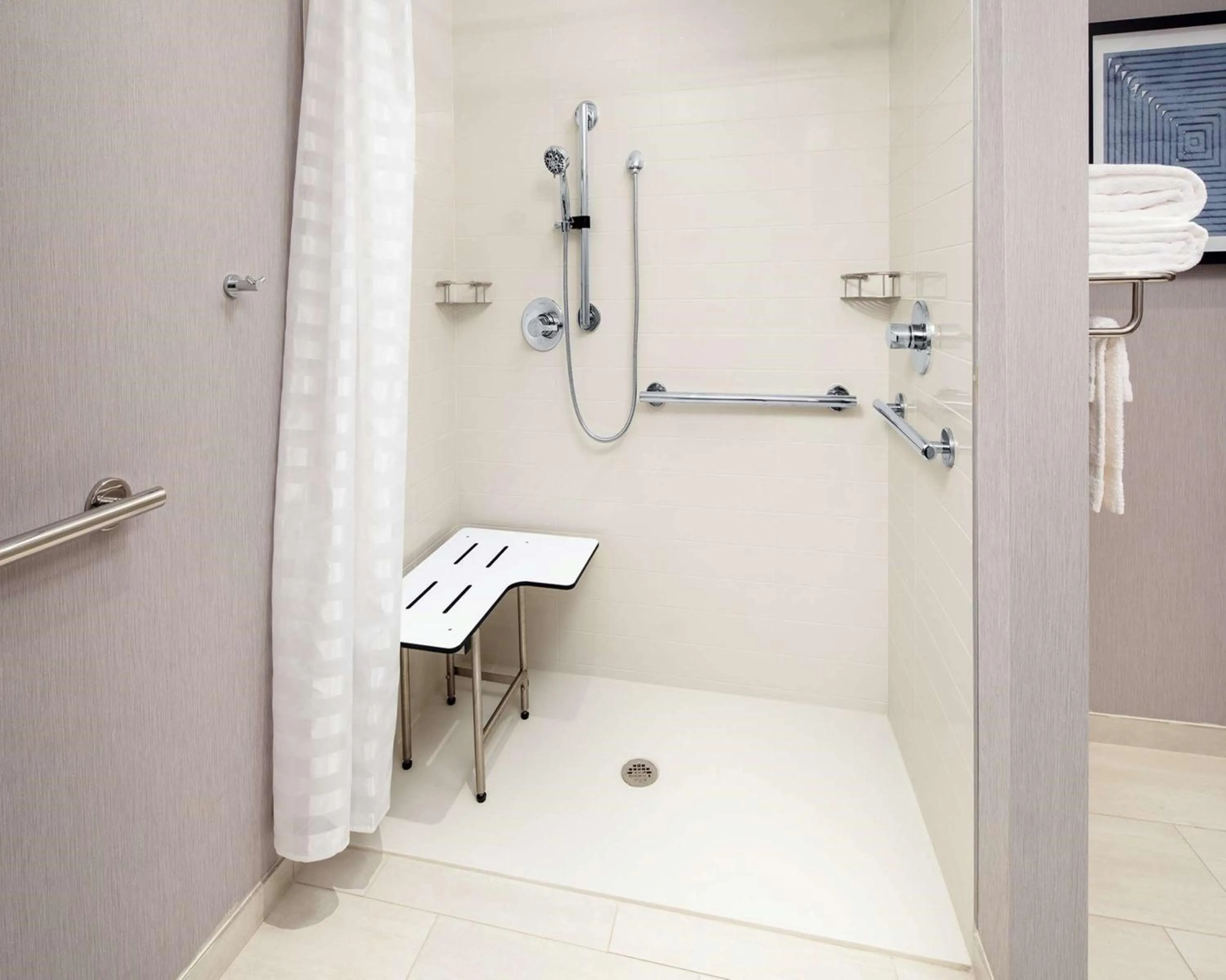 Bathroom in Hyatt Place Harrisonburg