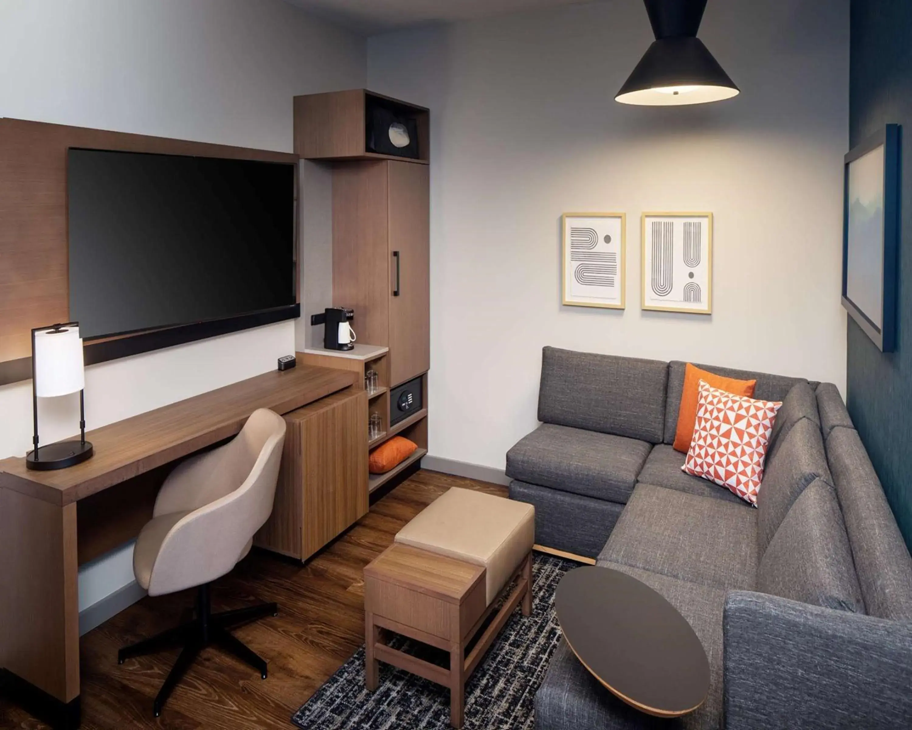 Bedroom in Hyatt Place Harrisonburg Bedroom in Hyatt Place Harrisonburg