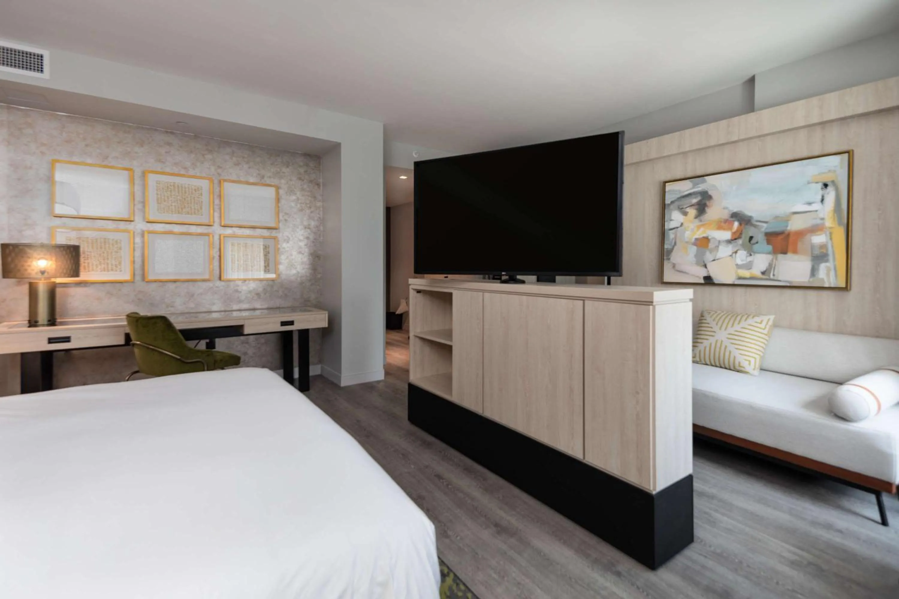 Photo of the whole room, Bed in Hyatt Centric Charlotte SouthPark