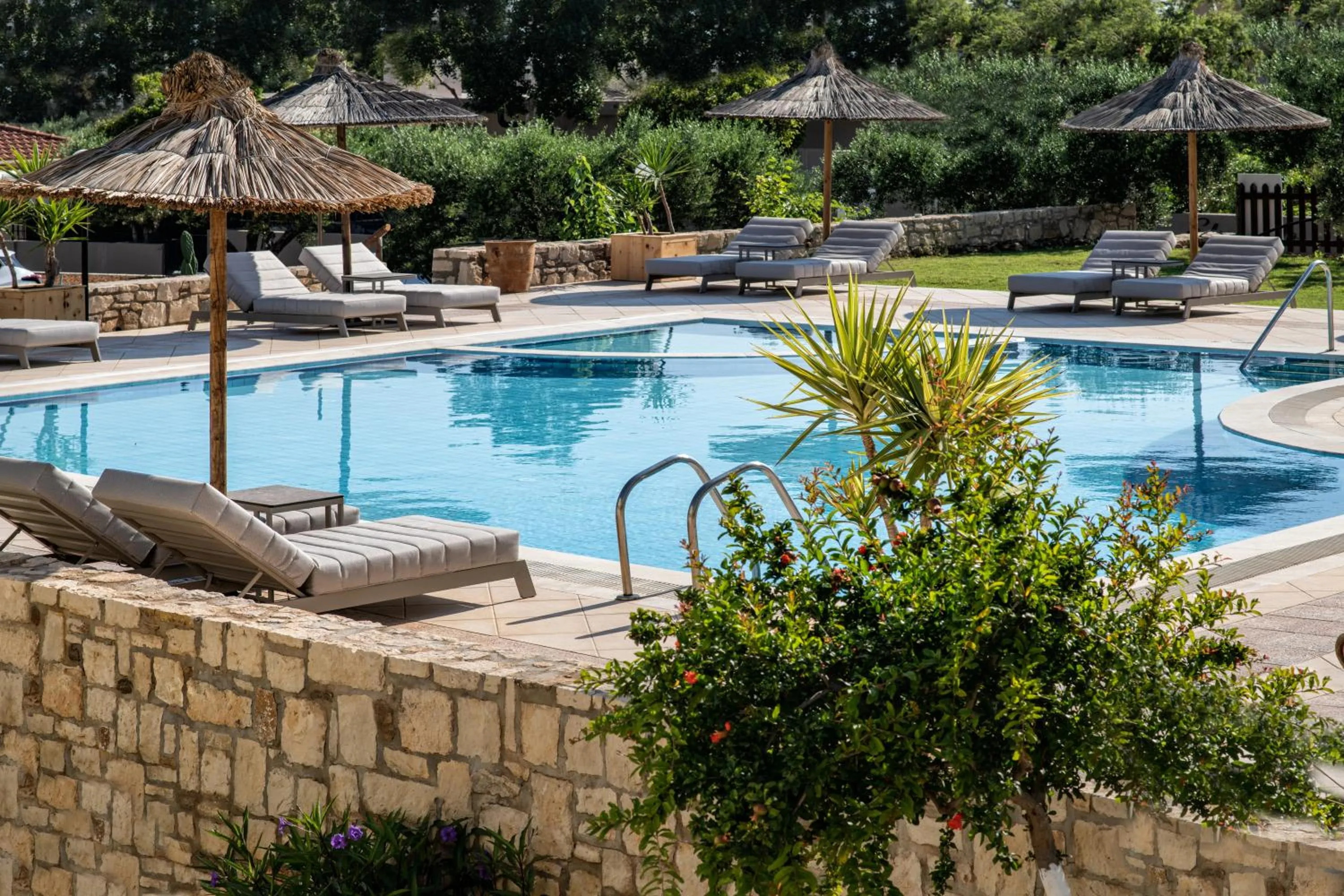 Day in Elèa Concept Hotel & Suites