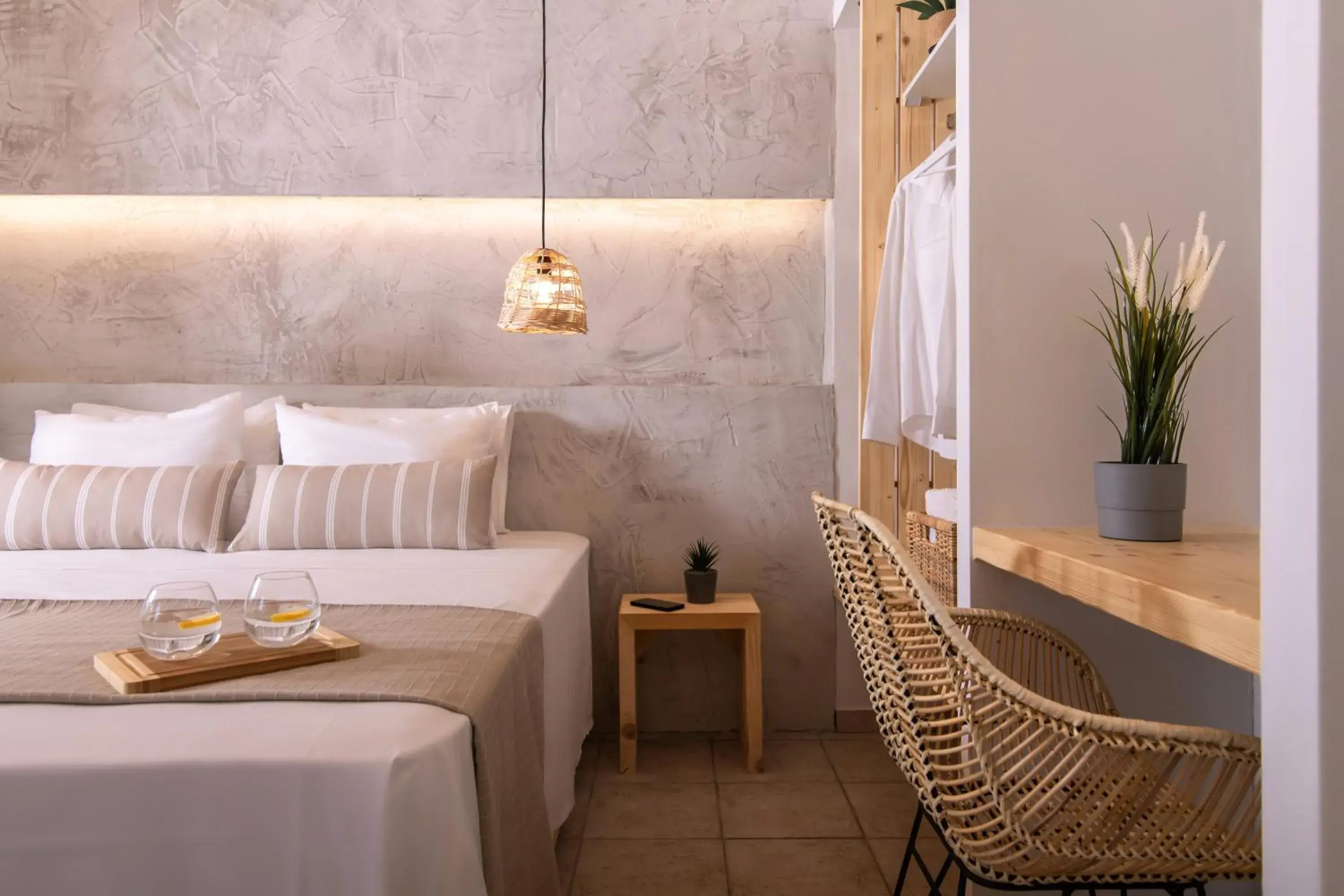 Standard Double Suite in Elèa Concept Hotel & Suites Standard Double Suite in Elèa Concept Hotel & Suites