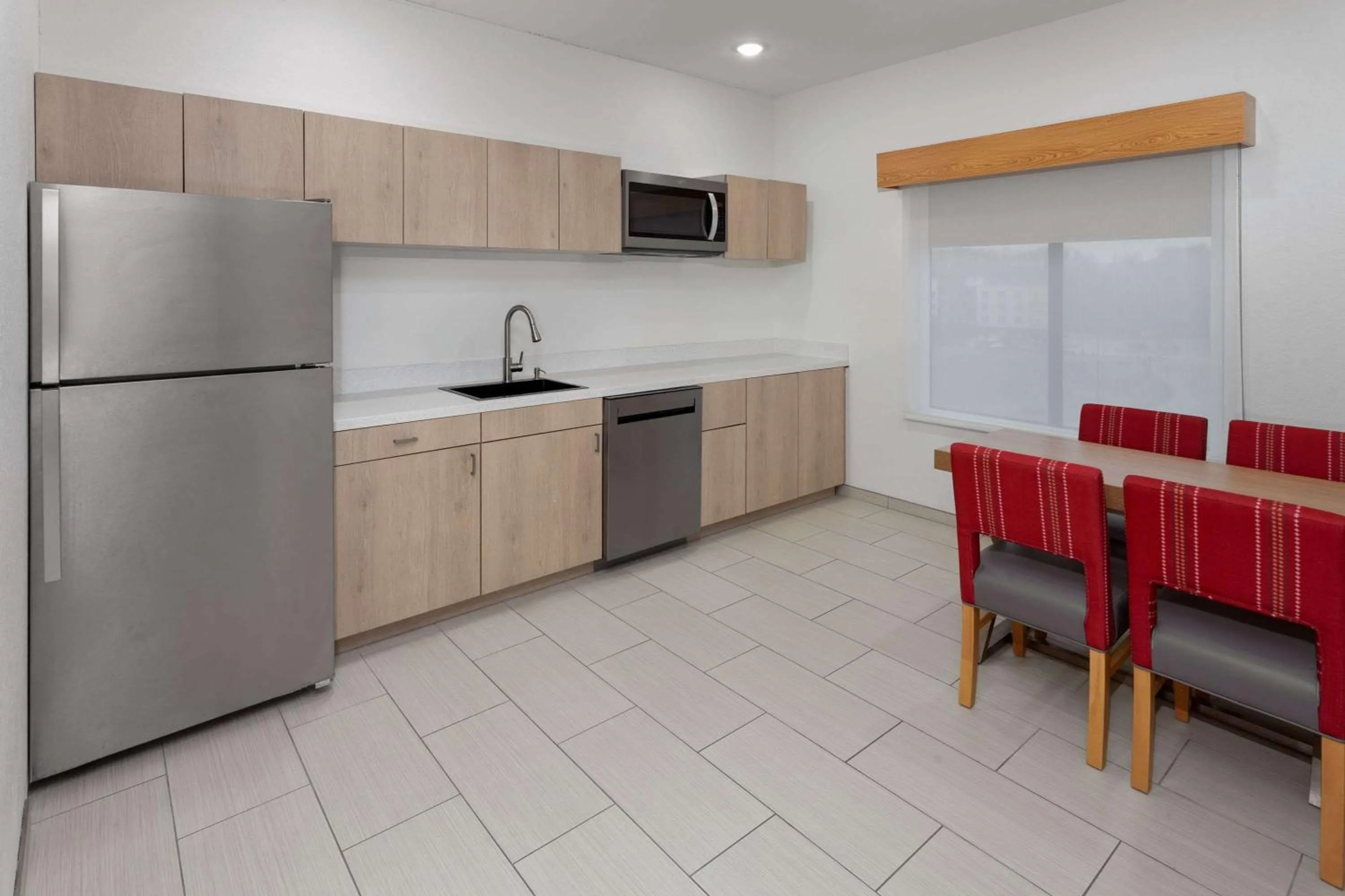 Photo of the whole room in La Quinta Inn & Suites by Wyndham Coralville Iowa City