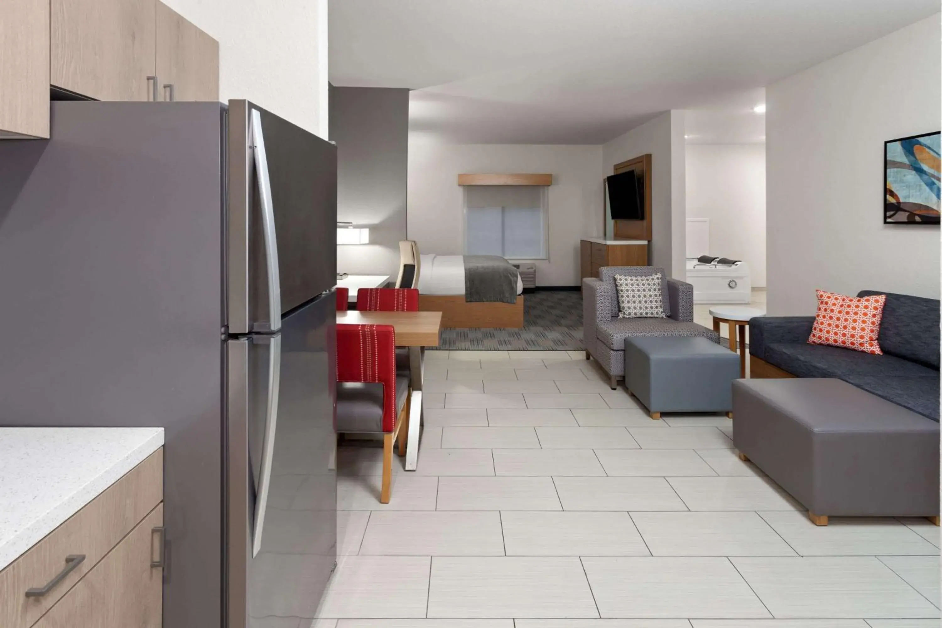 King Suite with Kitchenette and Jetted Tub/Sofa Bed in La Quinta Inn & Suites by Wyndham Coralville Iowa City King Suite with Kitchenette and Jetted Tub/Sofa Bed in La Quinta Inn & Suites by Wyndham Coralville Iowa City