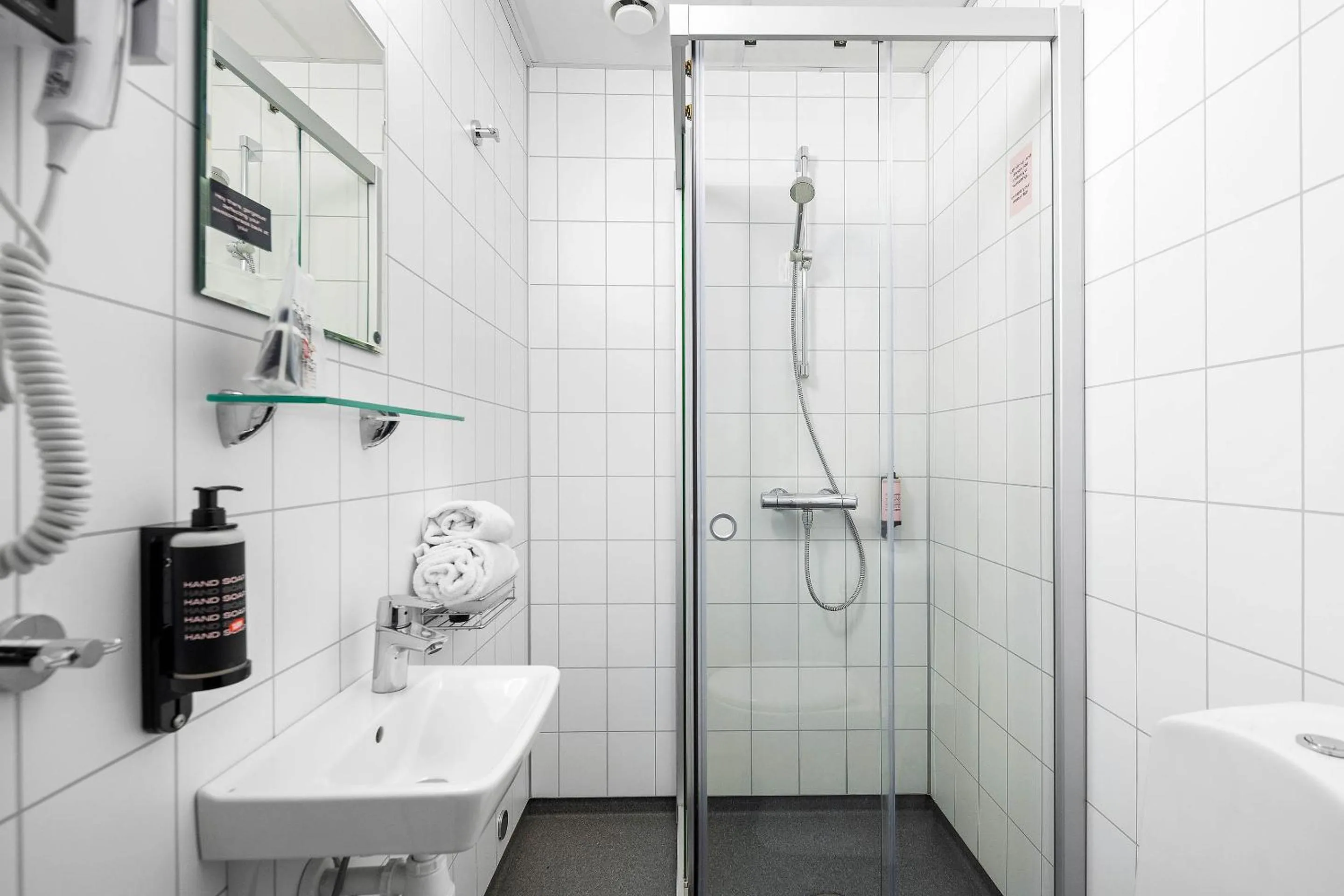 Shower in Aiden by Best Western Trondheim Airport