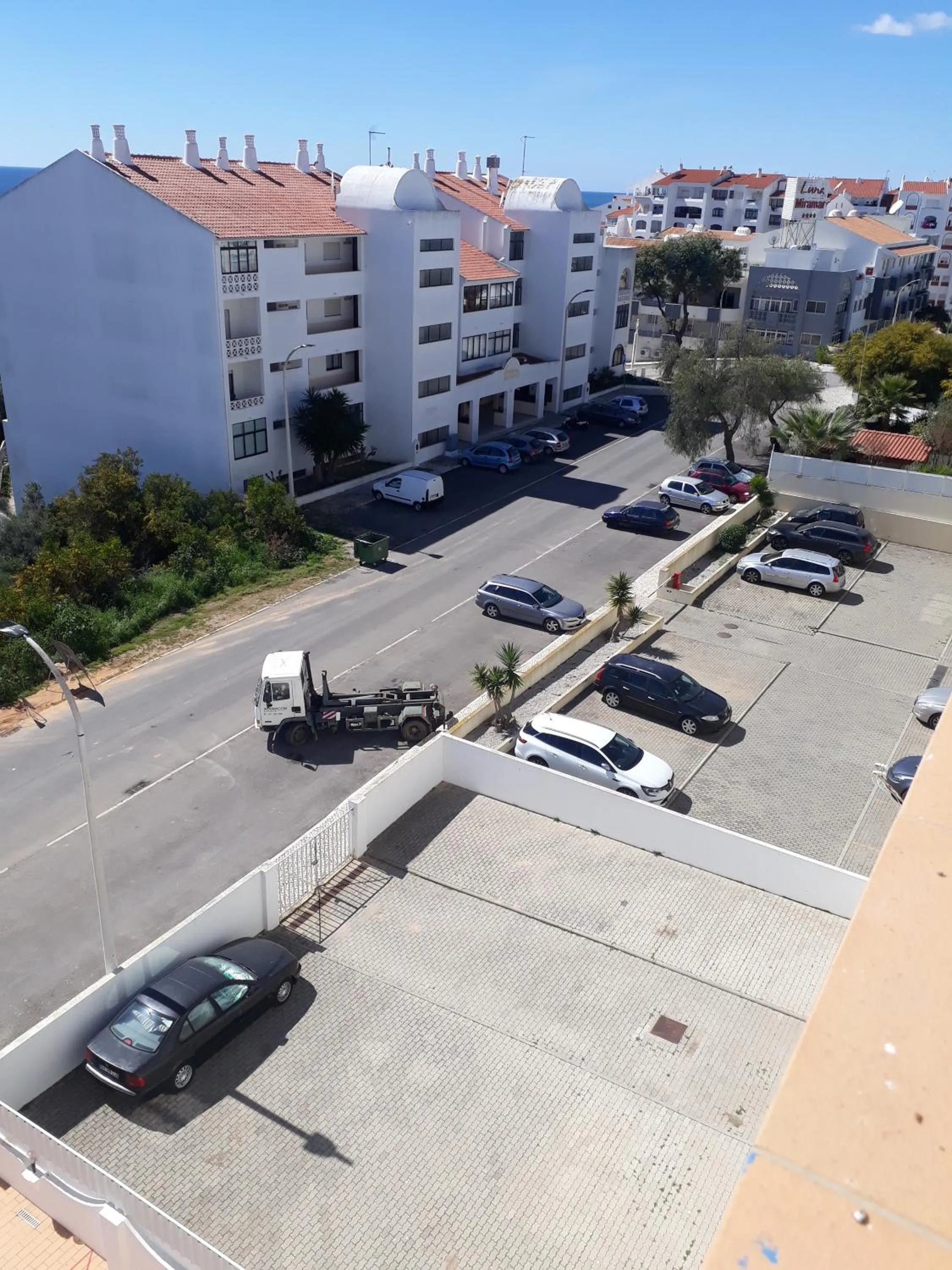 Street view in cantinho do mar