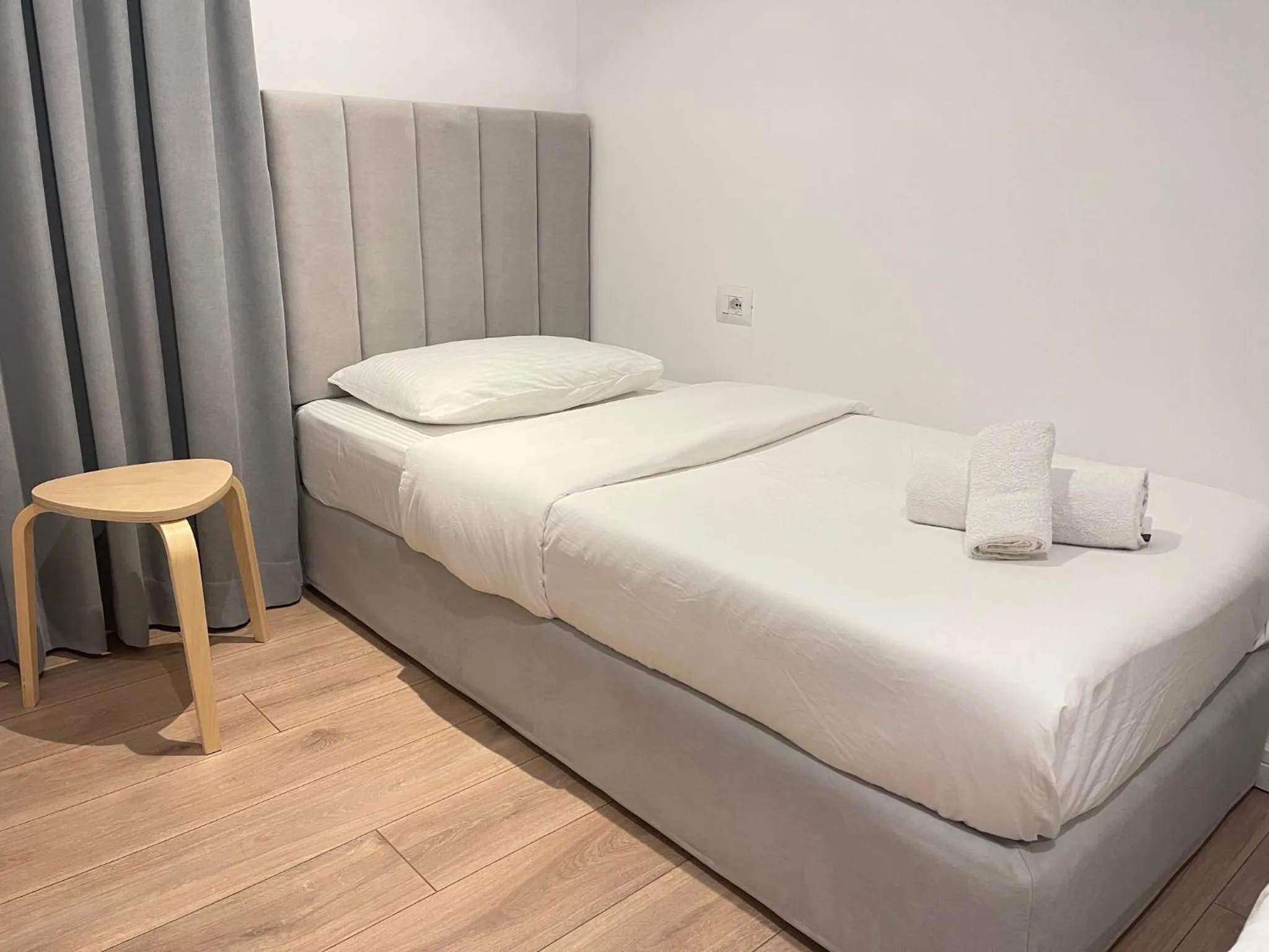 Bed in Hotel Aulona