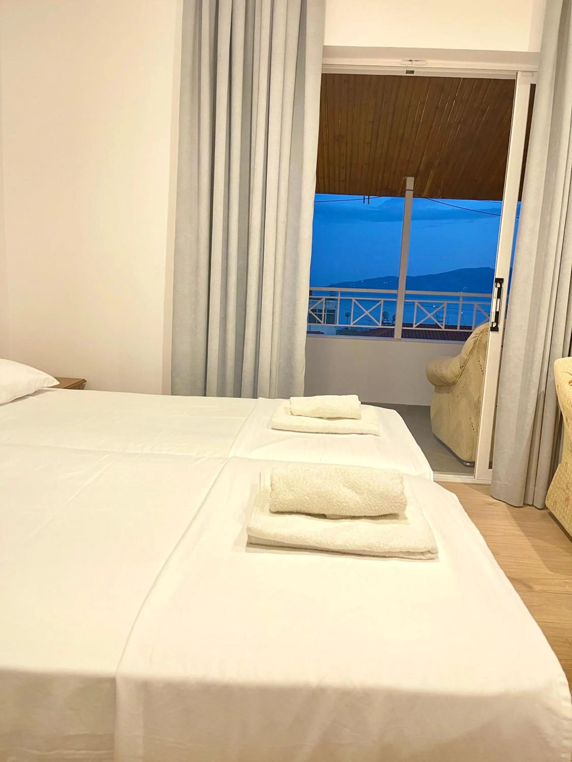 Bed in Hotel Aulona