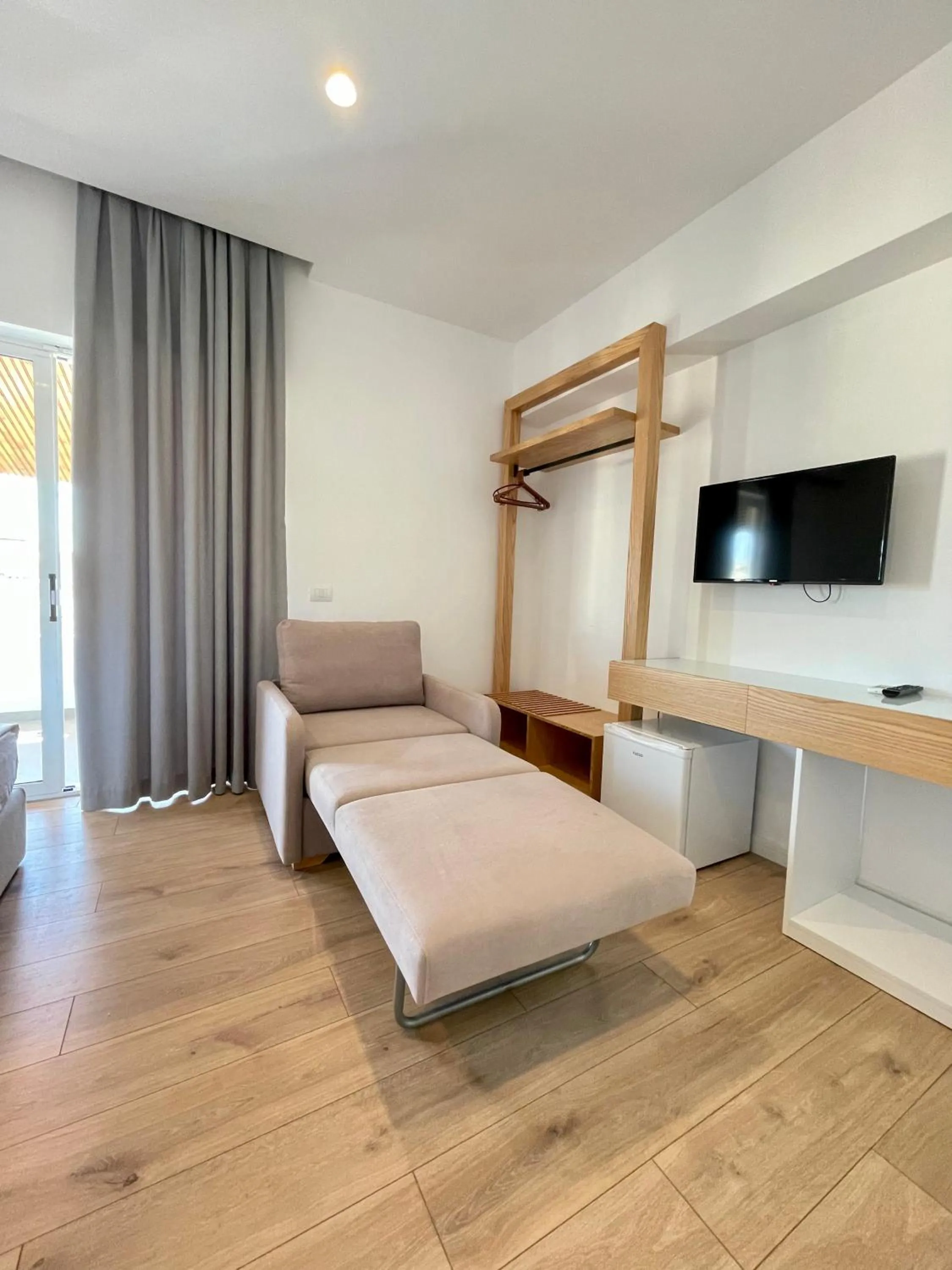 Bed in Hotel Aulona