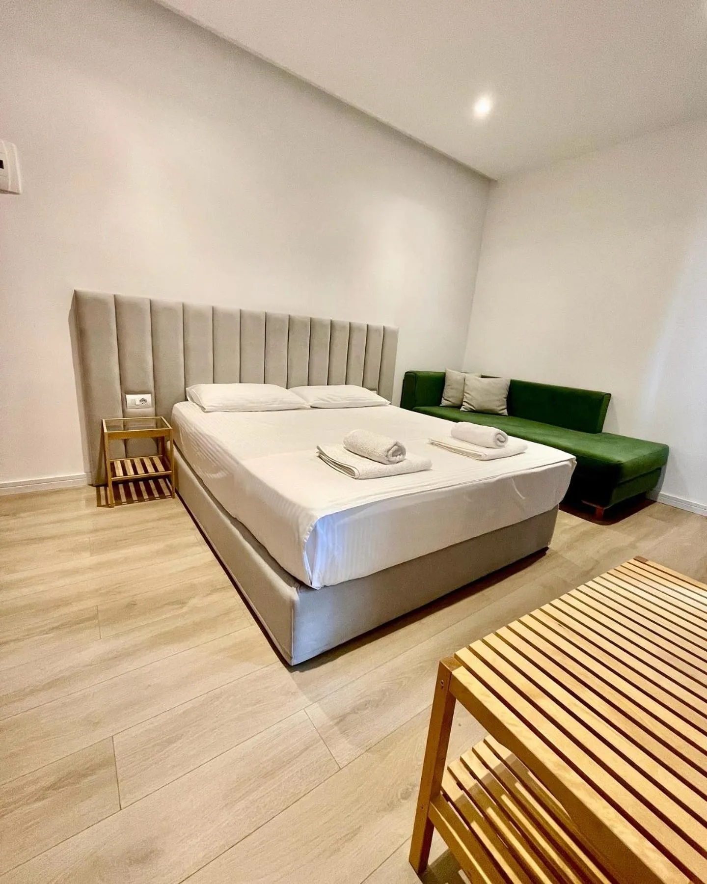Bed in Hotel Aulona