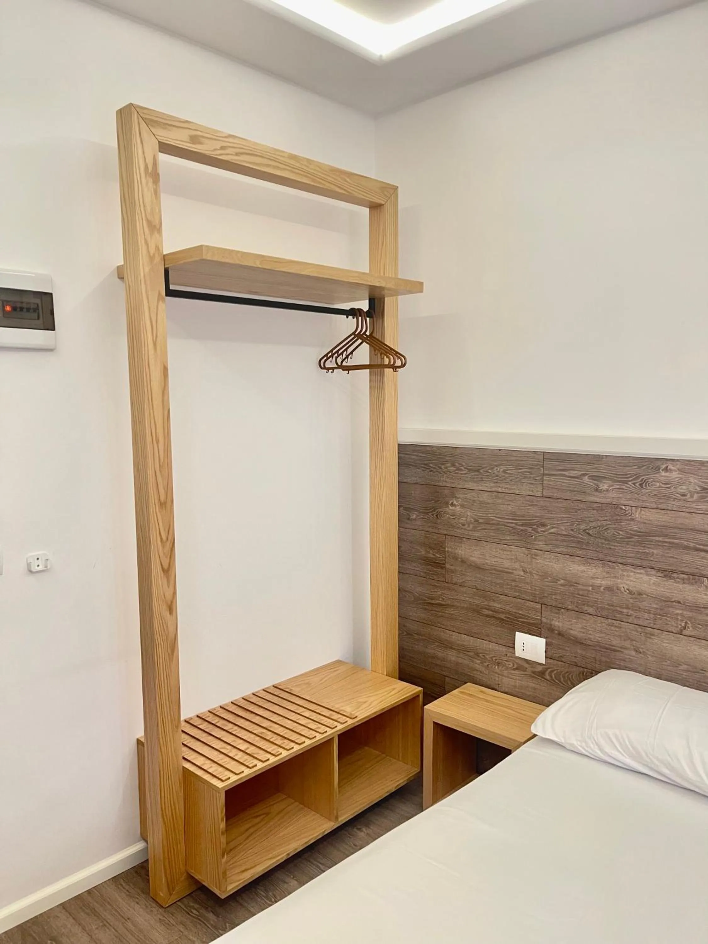 wardrobe, Bed in Hotel Aulona