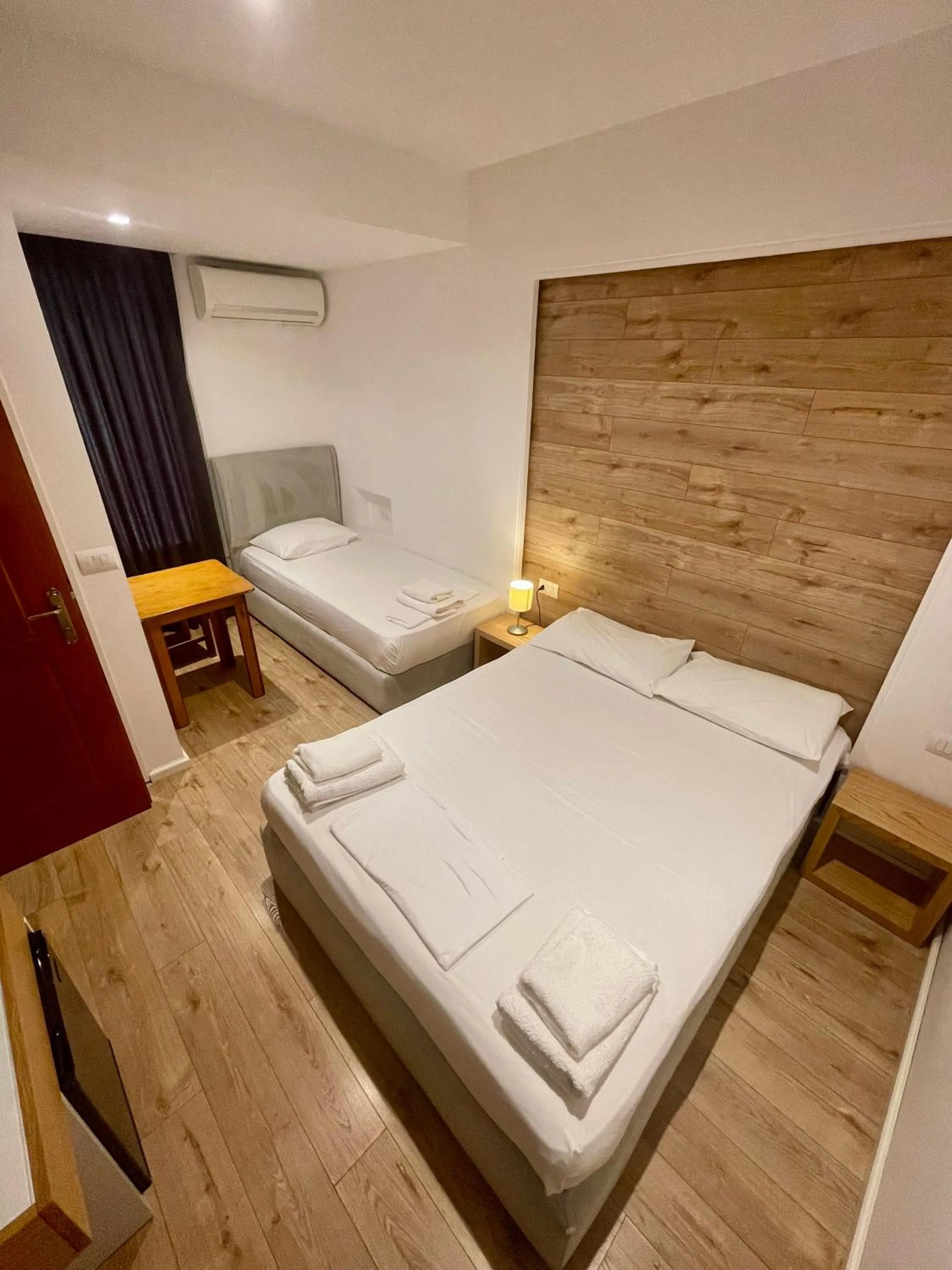 Bed in Hotel Aulona