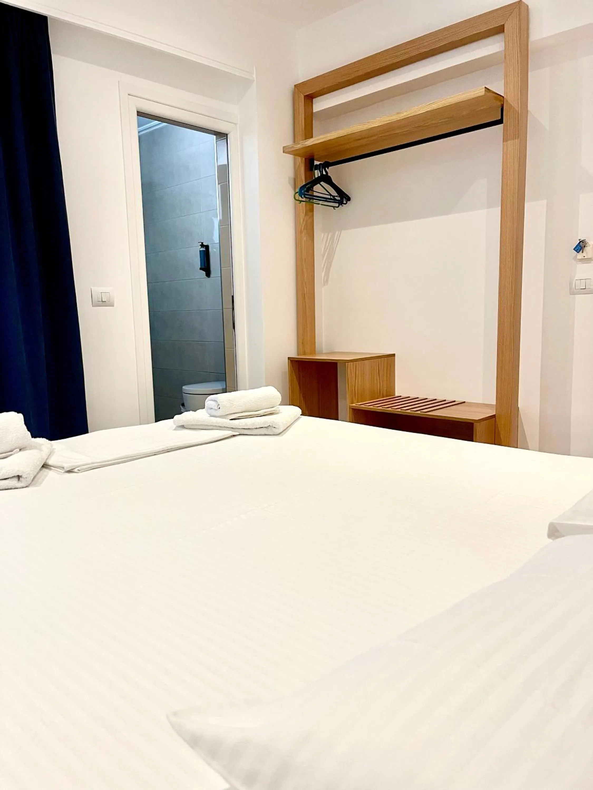 Bed in Hotel Aulona
