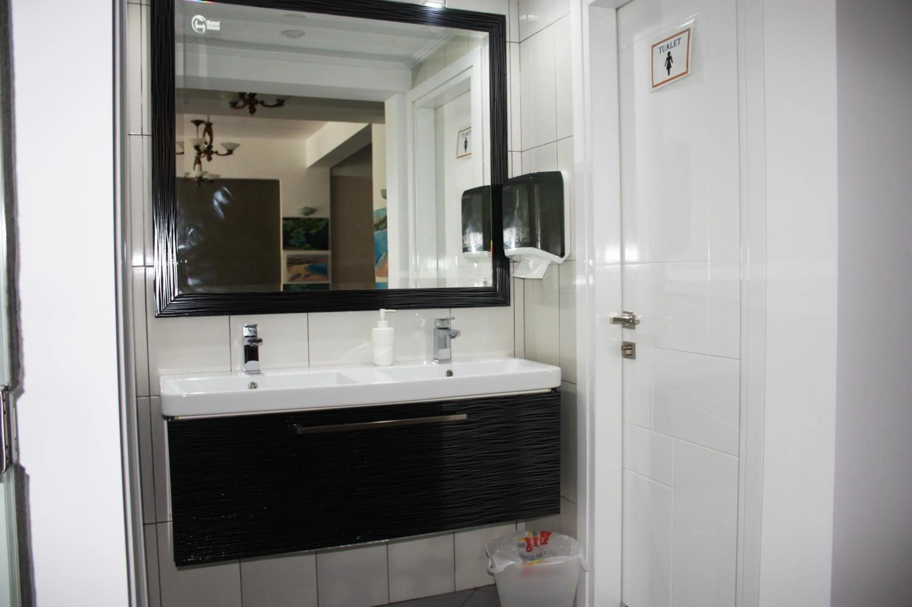 Area and facilities in Hotel Aulona