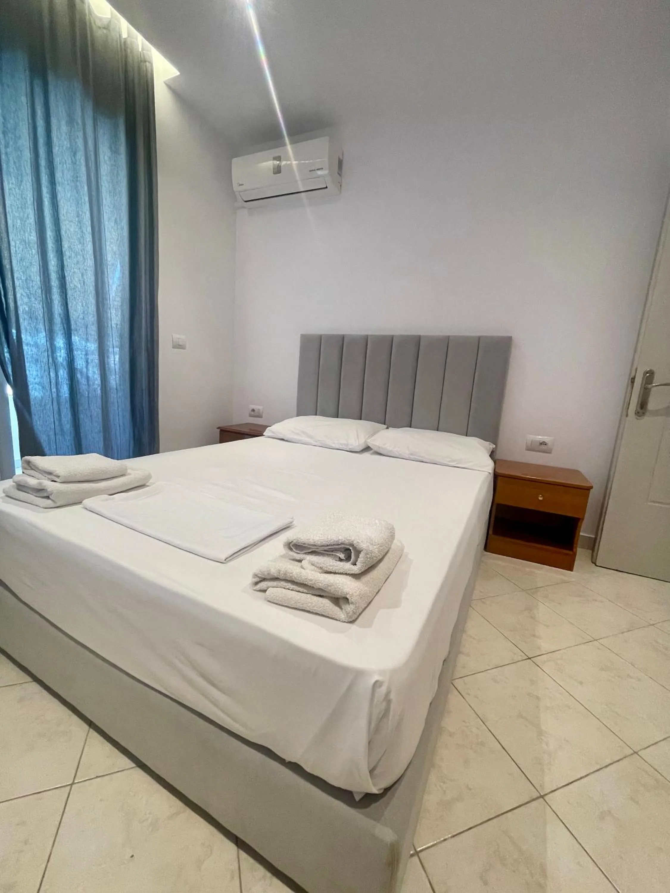 Bed in Hotel Aulona