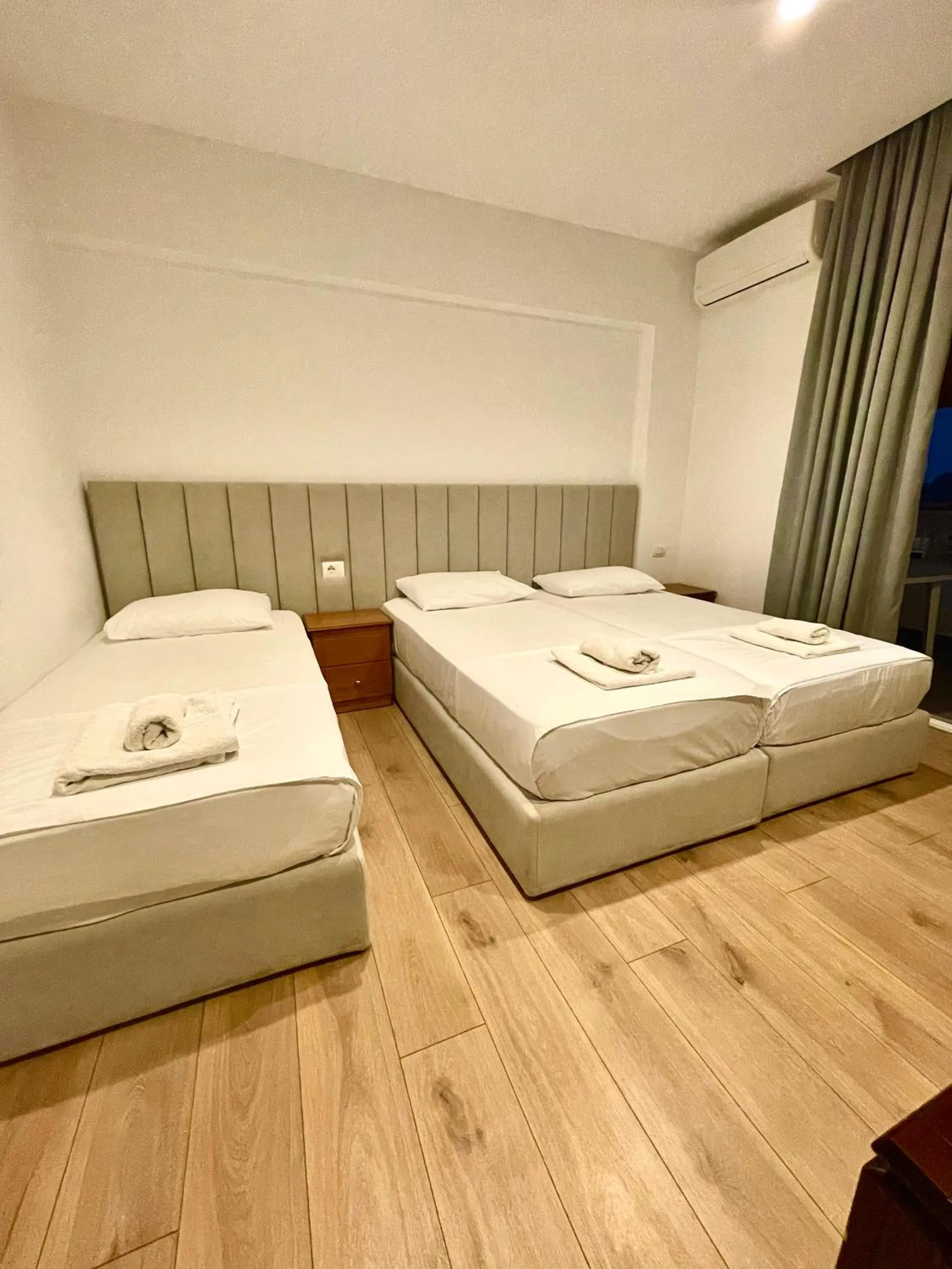 Bed in Hotel Aulona