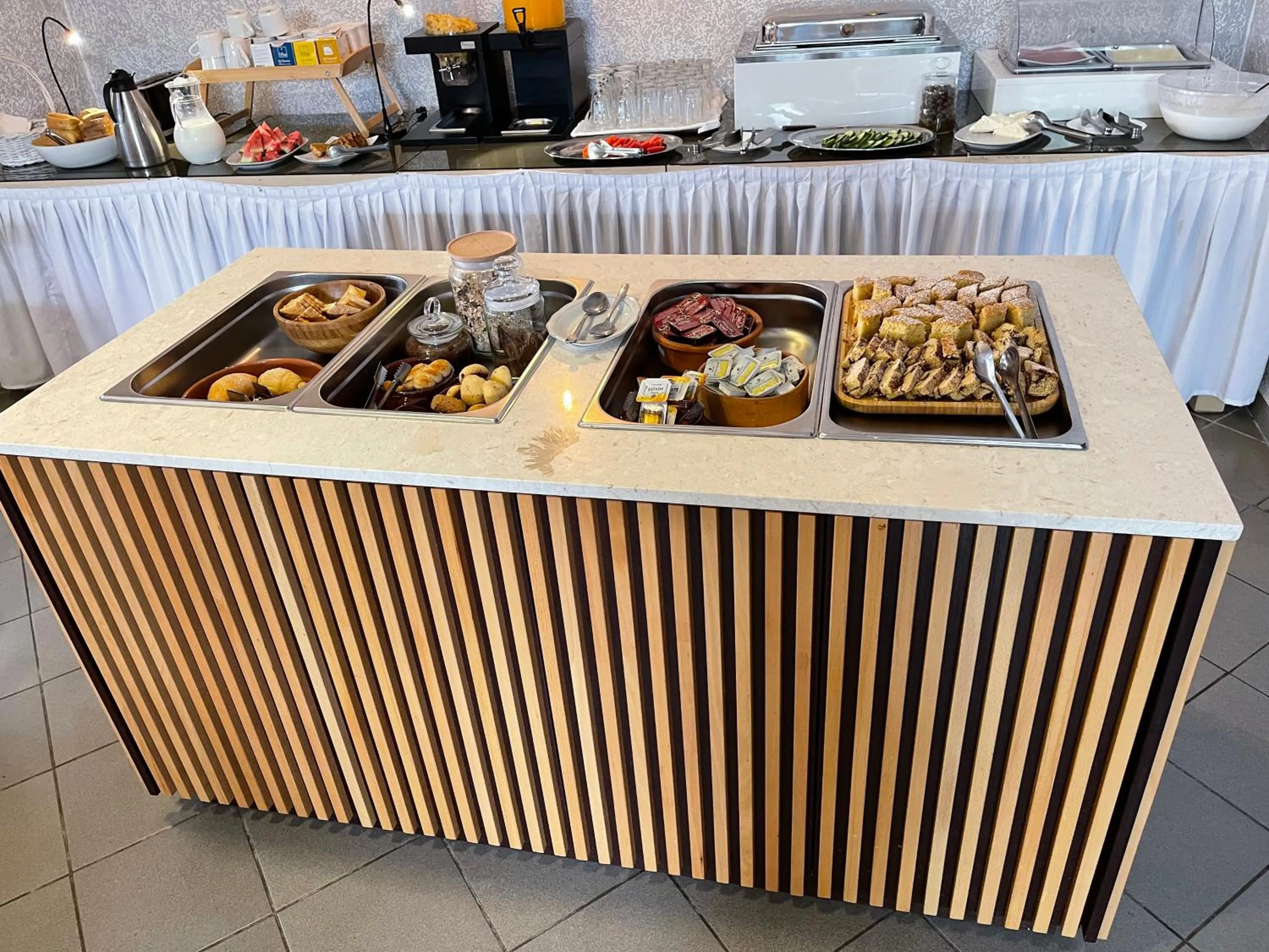 Buffet breakfast in Hotel Aulona