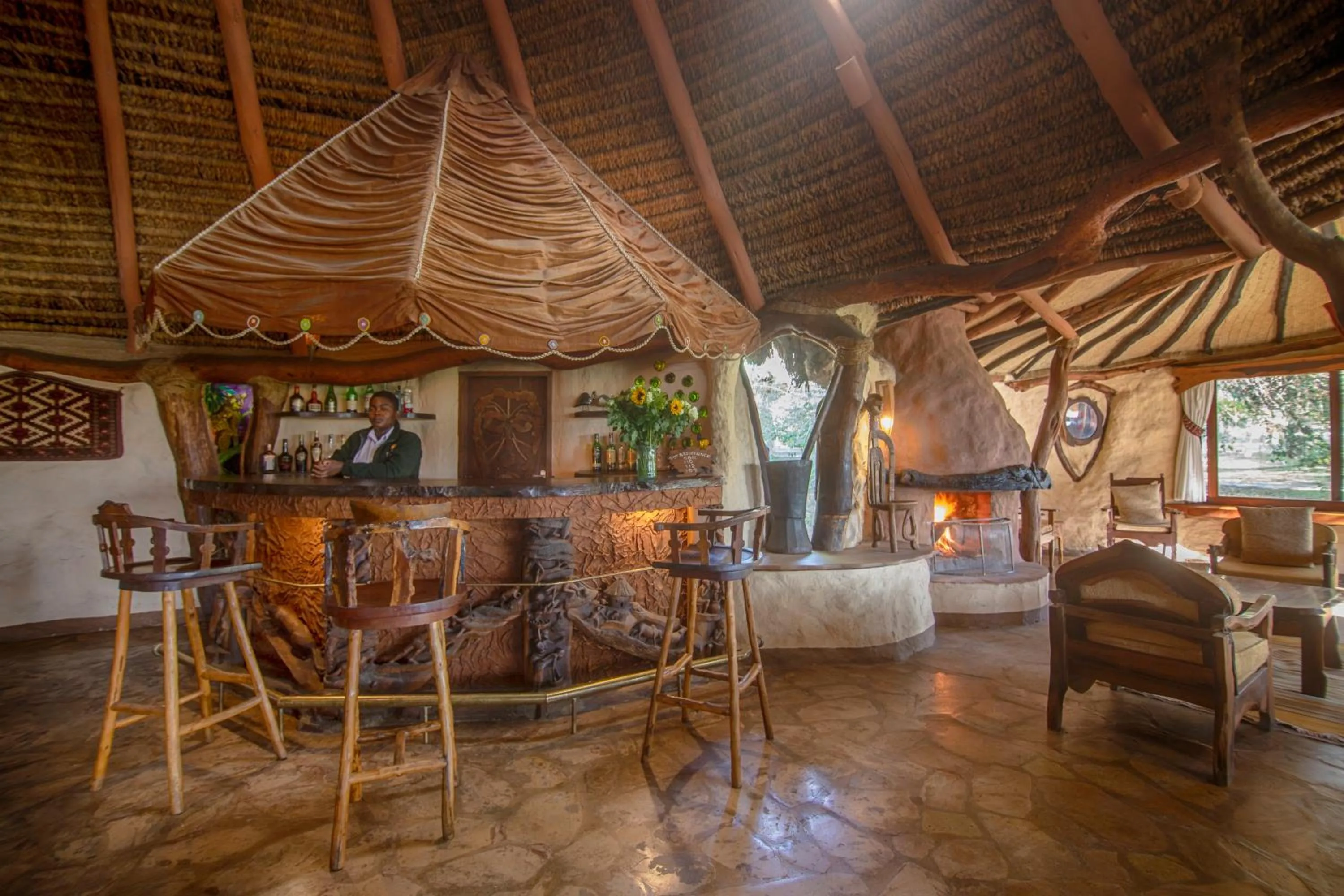 Lounge or bar, Bed in Chui Lodge