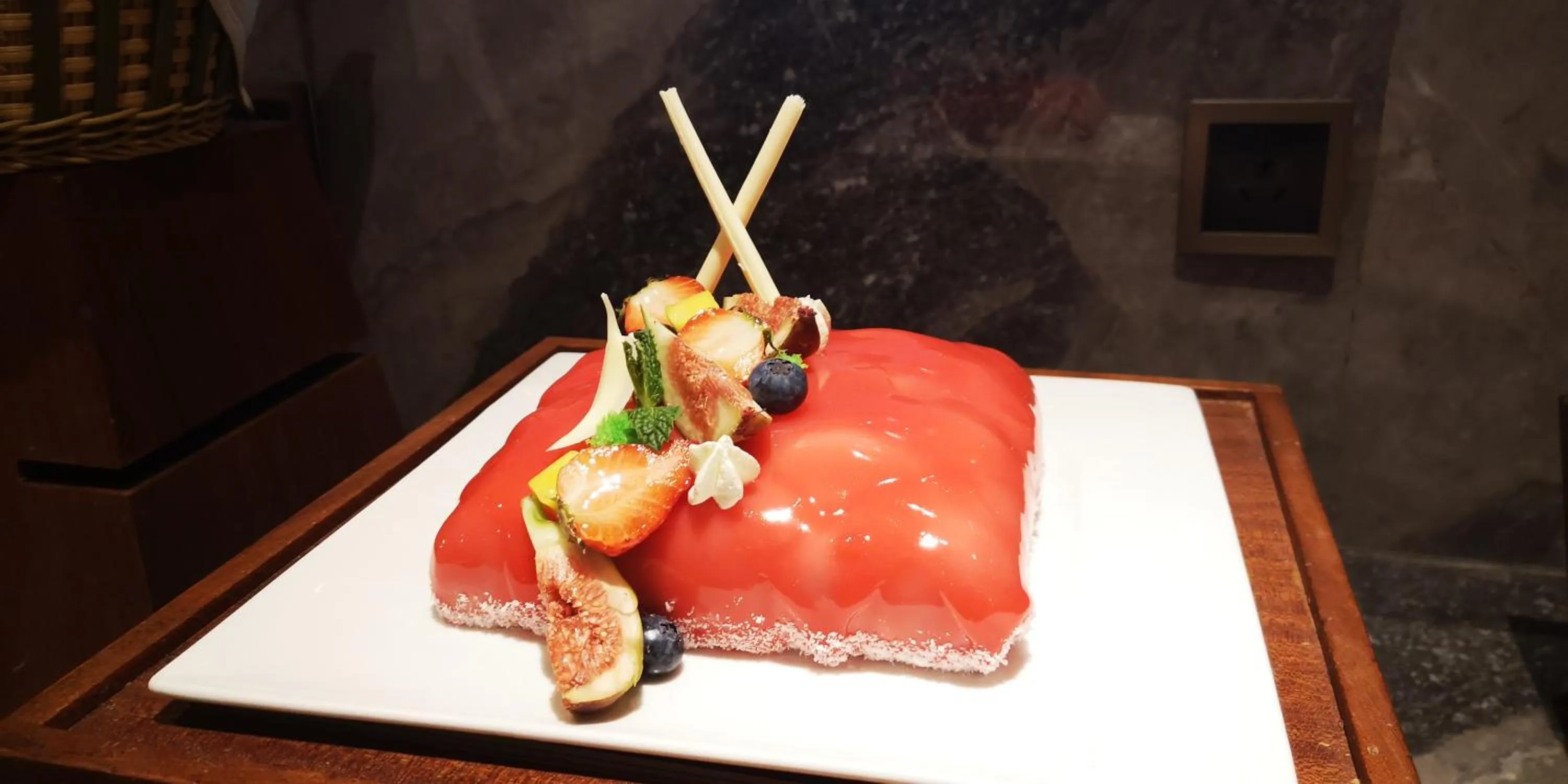 Ramada Plaza by Wyndham Wuhan Huangpi